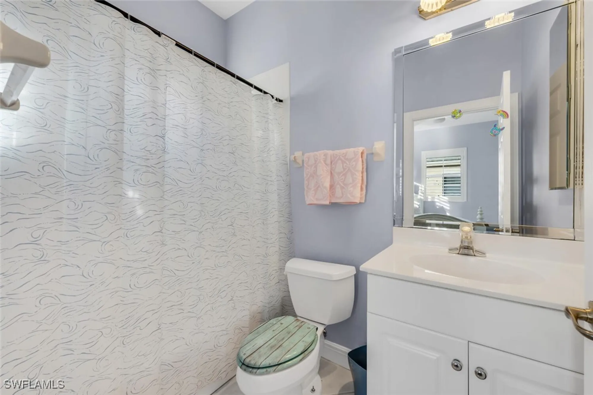 Property Slideshow image 18 of 20 | 608 vintage reserve ln # 24c, Naples, FL, 34119