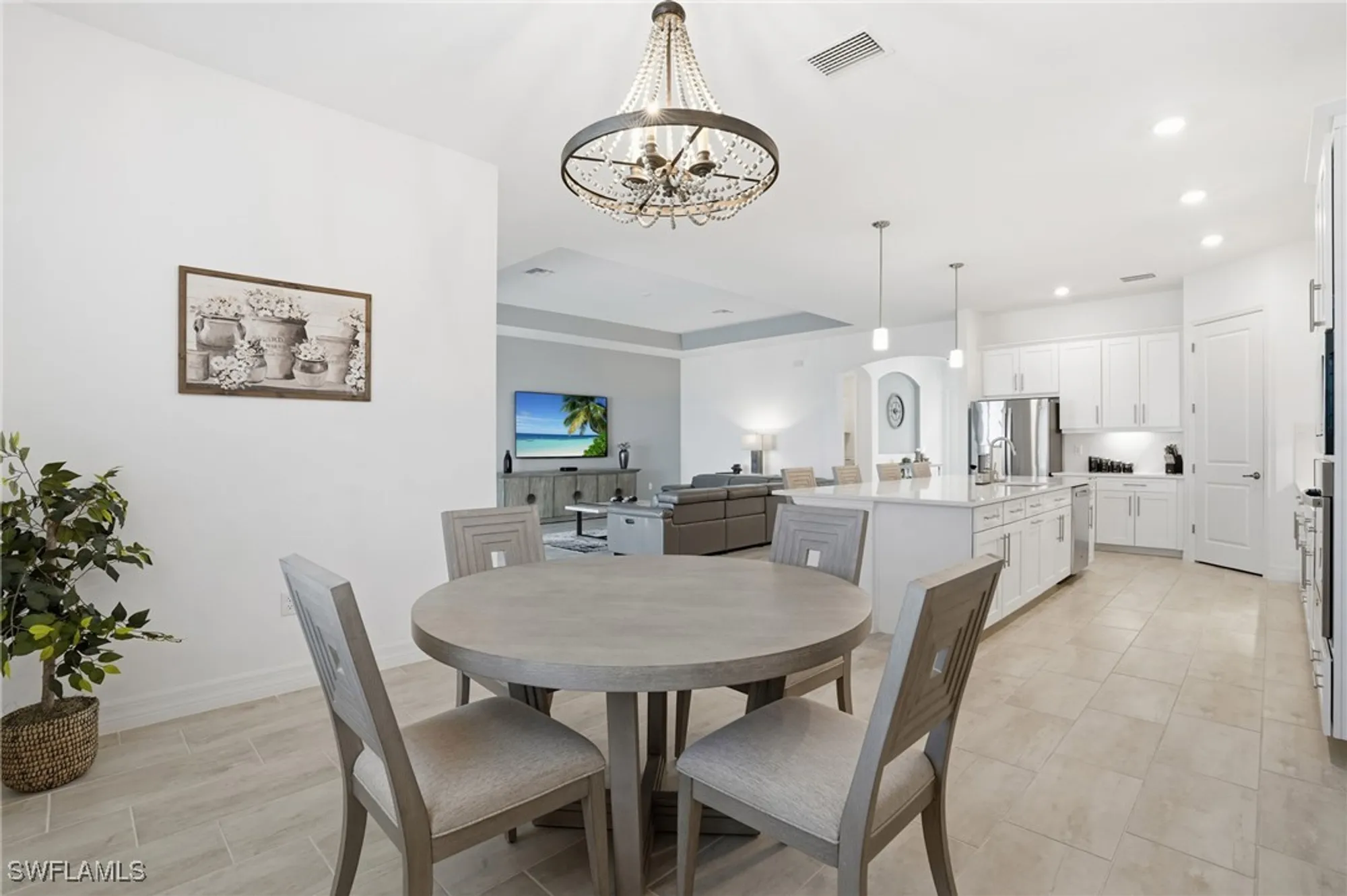 Property Slideshow image 19 of 50 | 13686 blue bay cir, Fort Myers, FL, 33913