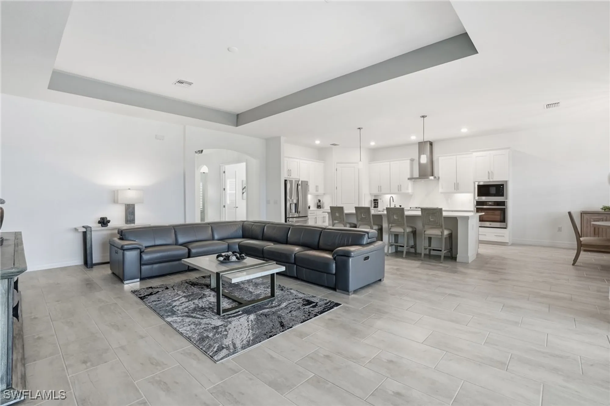 Property Slideshow image 10 of 50 | 13686 blue bay cir, Fort Myers, FL, 33913