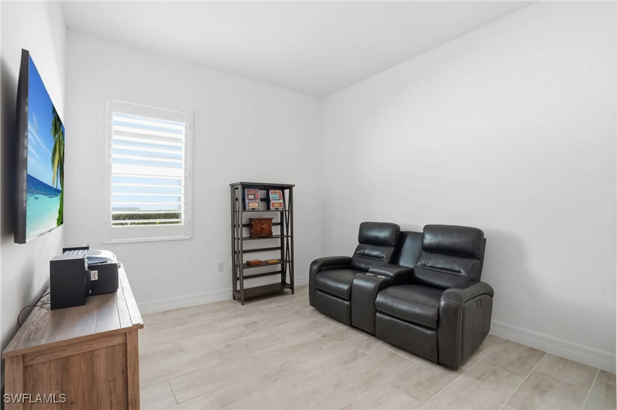 Property Slideshow image 29 of 50 | 13686 blue bay cir, Fort Myers, FL, 33913