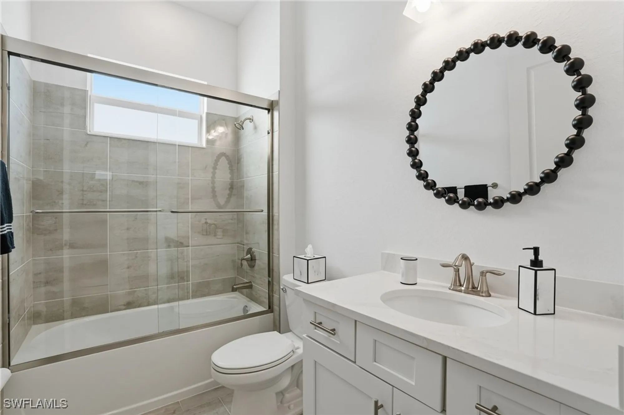 Property Slideshow image 31 of 50 | 13686 blue bay cir, Fort Myers, FL, 33913