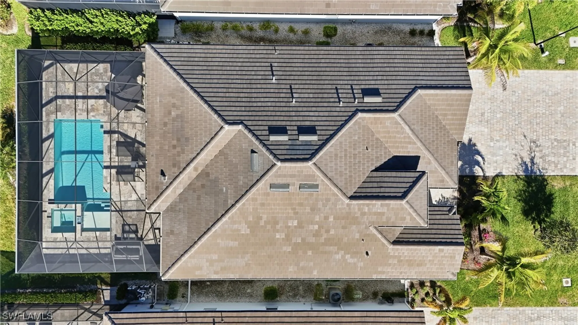 Property Slideshow image 43 of 50 | 13686 blue bay cir, Fort Myers, FL, 33913