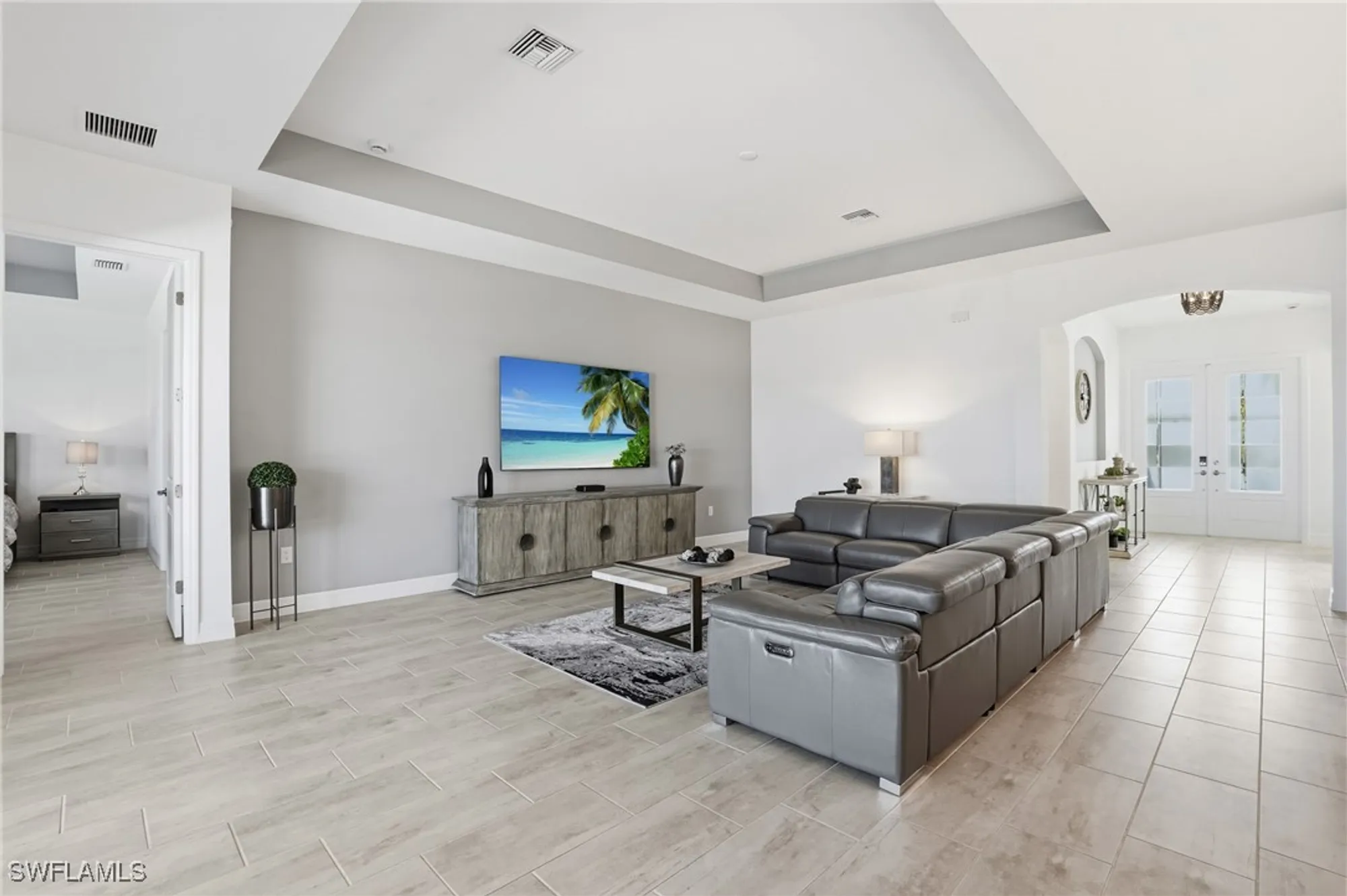 Property Slideshow image 9 of 50 | 13686 blue bay cir, Fort Myers, FL, 33913