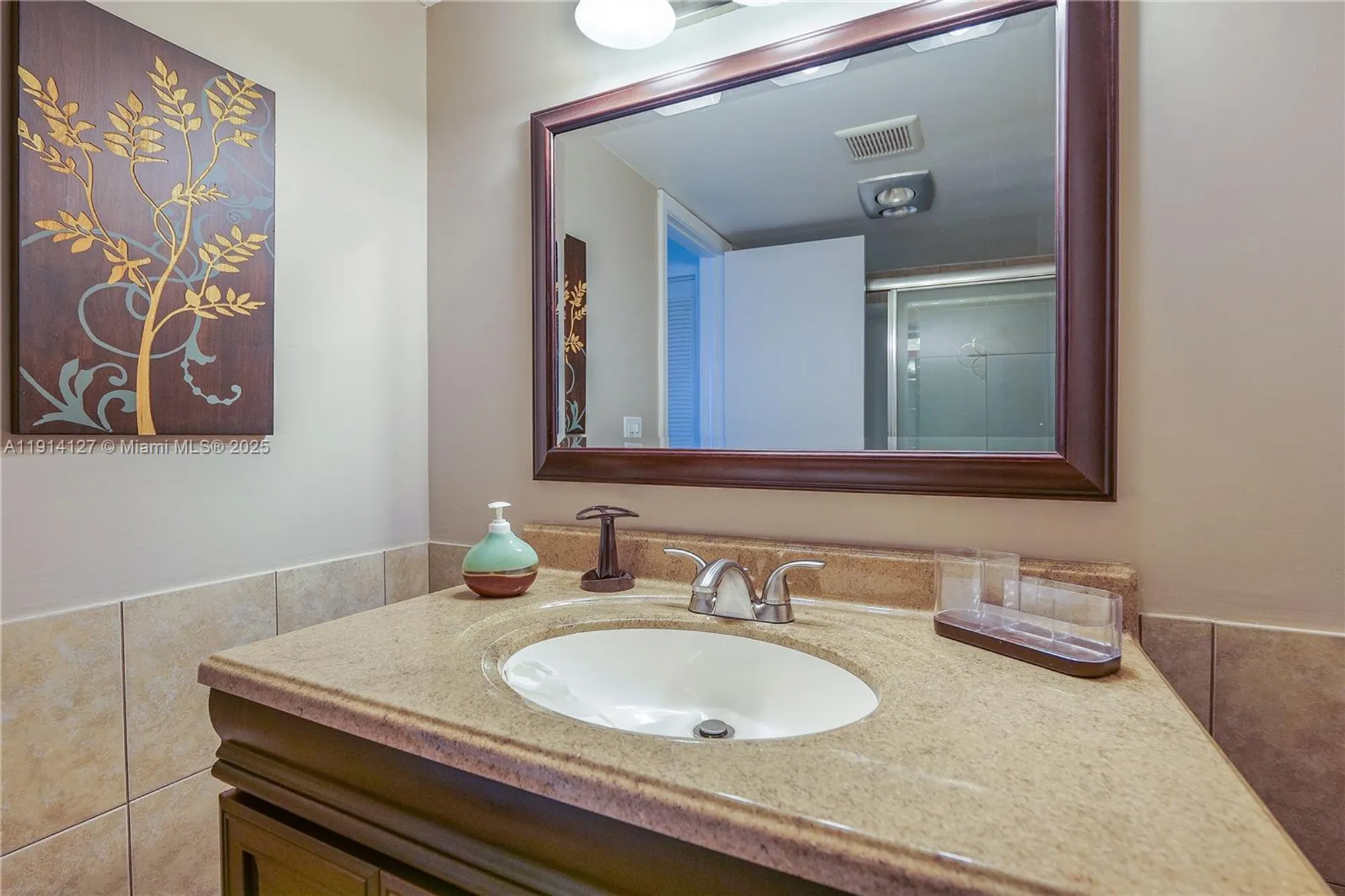 Property Slideshow image 14 of 34 | 4751 nw 21st st 515, Lauderhill, FL, 33313