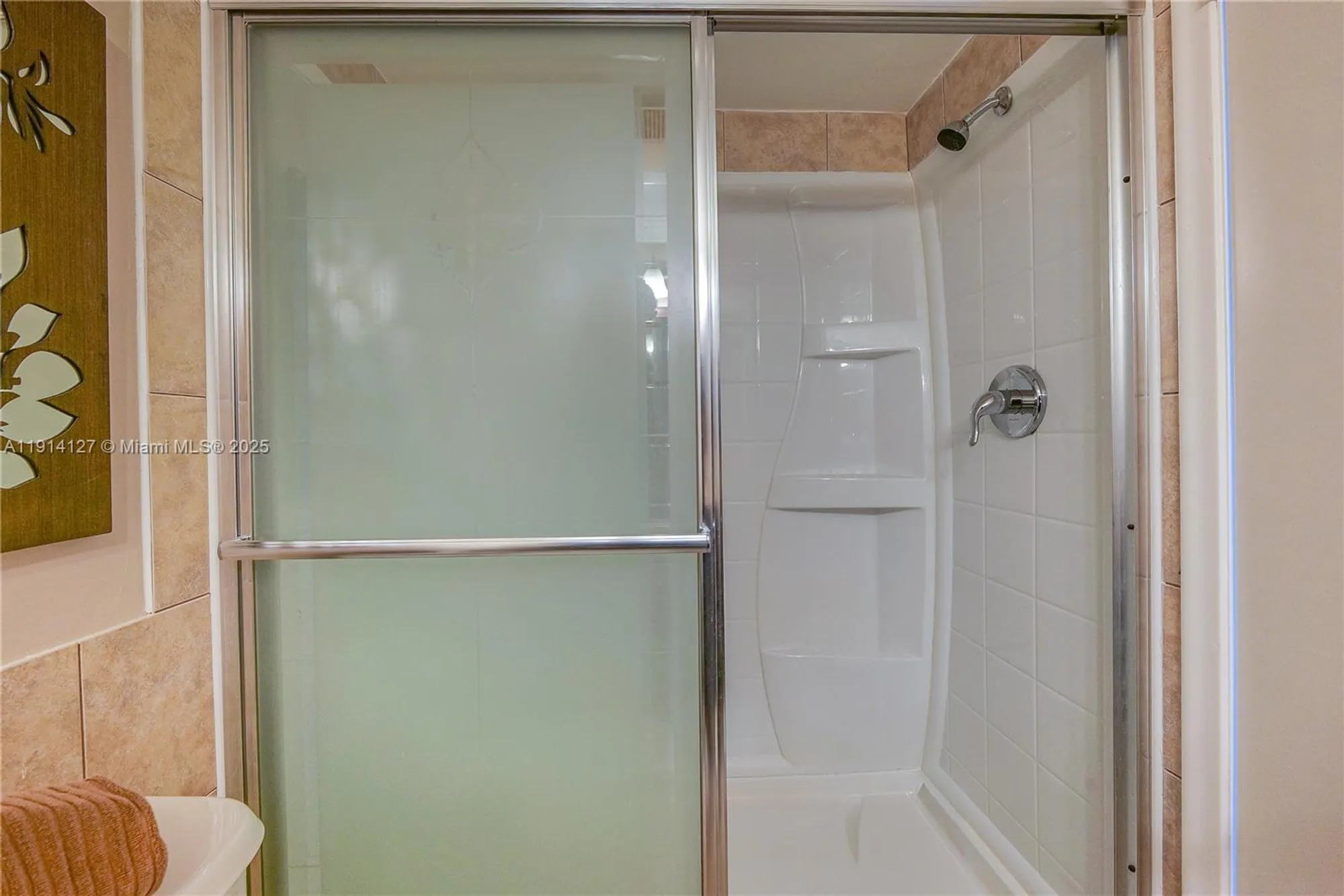 Property Slideshow image 15 of 34 | 4751 nw 21st st 515, Lauderhill, FL, 33313