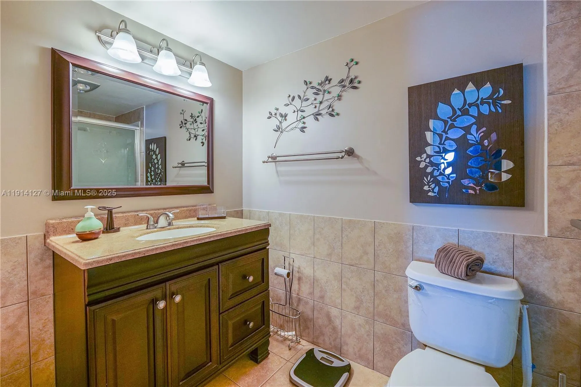 Property Slideshow image 13 of 34 | 4751 nw 21st st 515, Lauderhill, FL, 33313