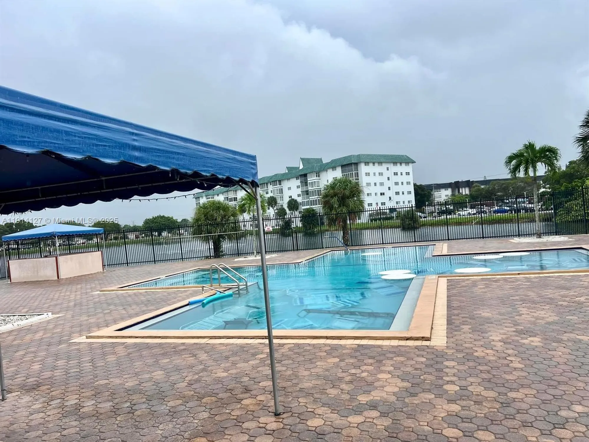 Property Slideshow image 27 of 34 | 4751 nw 21st st 515, Lauderhill, FL, 33313