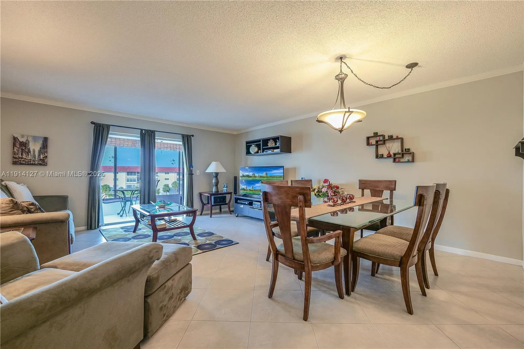 Property Slideshow image 5 of 34 | 4751 nw 21st st 515, Lauderhill, FL, 33313