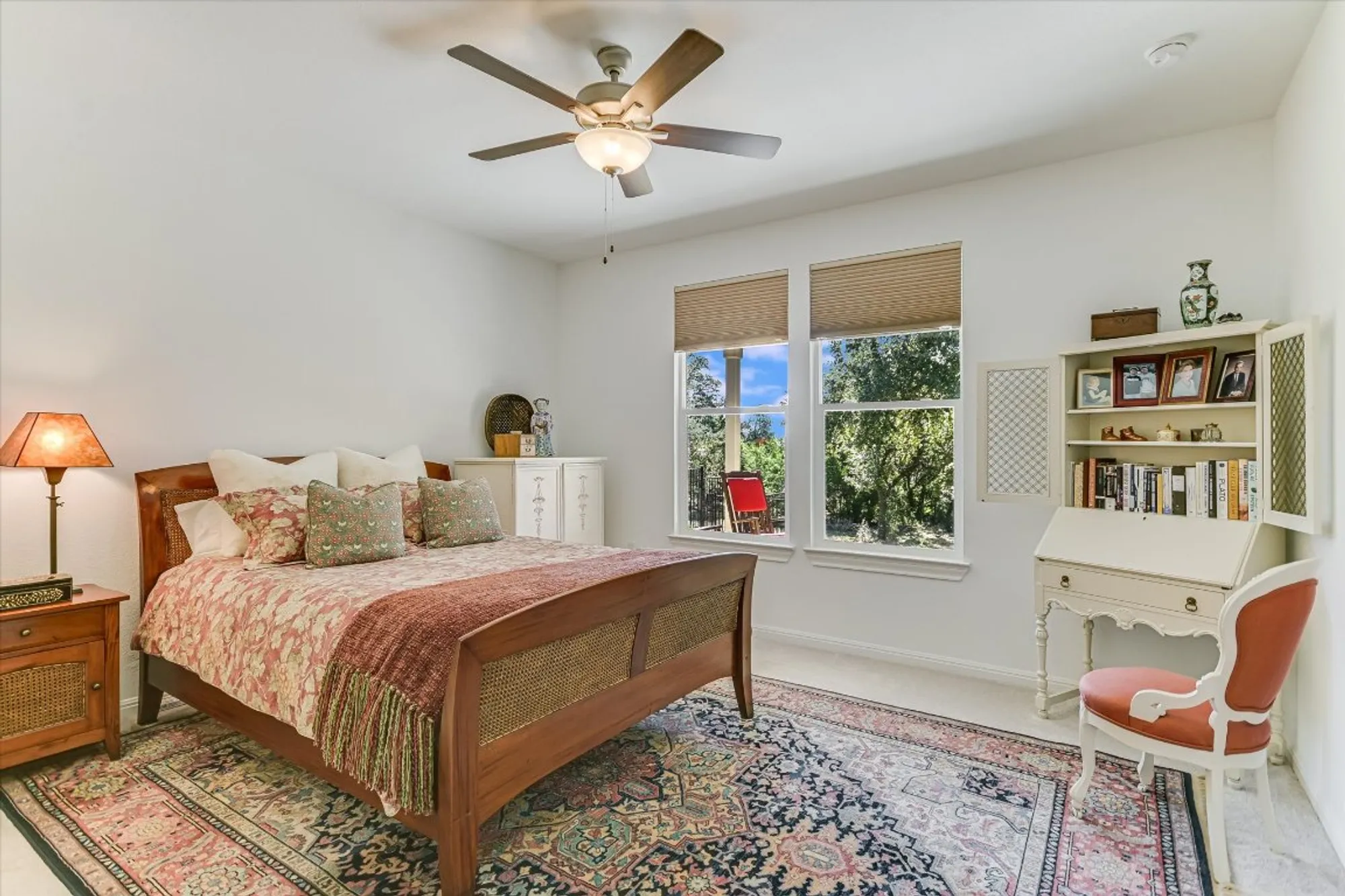 Property Slideshow image 11 of 32 | 811 saratoga ln, Georgetown, TX, 78633