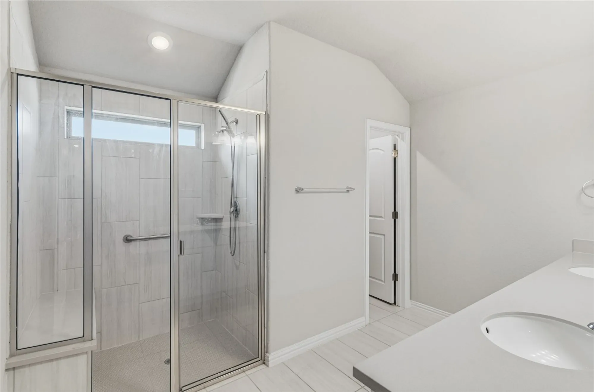 Property Slideshow image 17 of 30 | 605 jaboncillo st, New Braunfels, TX, 78132