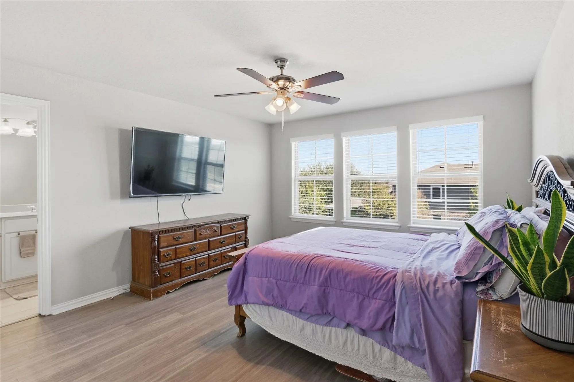 Property Slideshow image 19 of 30 | 605 jaboncillo st, New Braunfels, TX, 78132