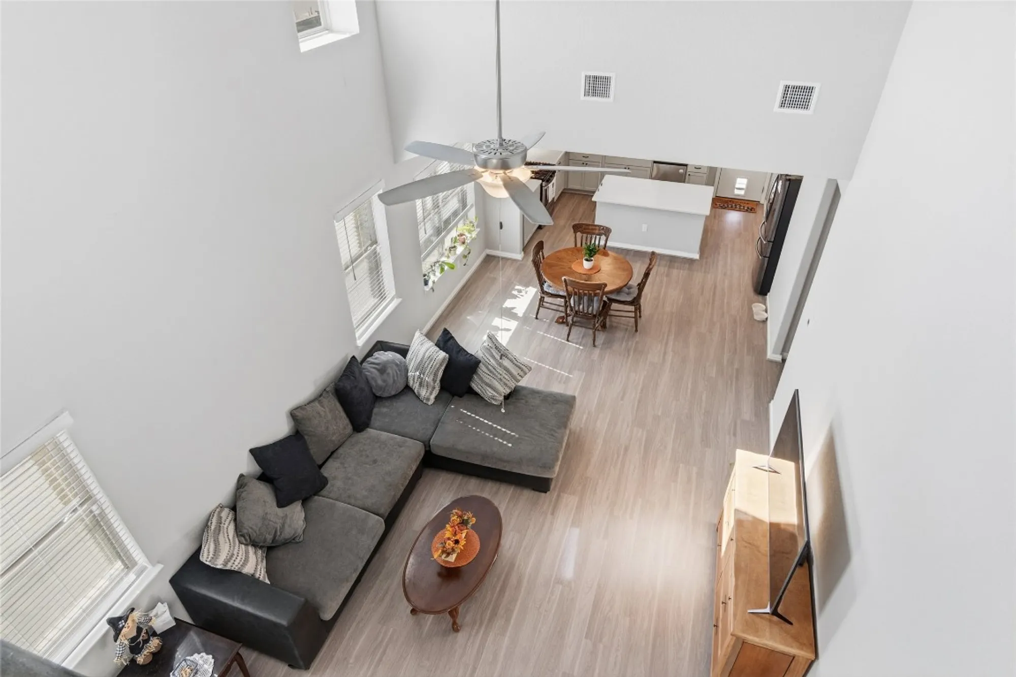 Property Slideshow image 9 of 30 | 605 jaboncillo st, New Braunfels, TX, 78132