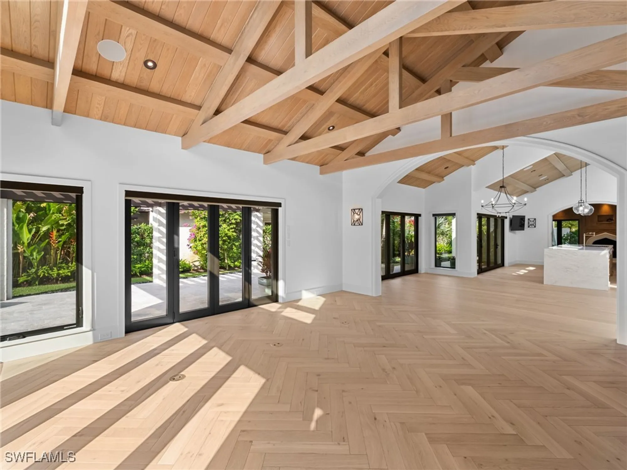 Property Slideshow image 16 of 34 | 572 tierra mar ln # 19, Naples, FL, 34108