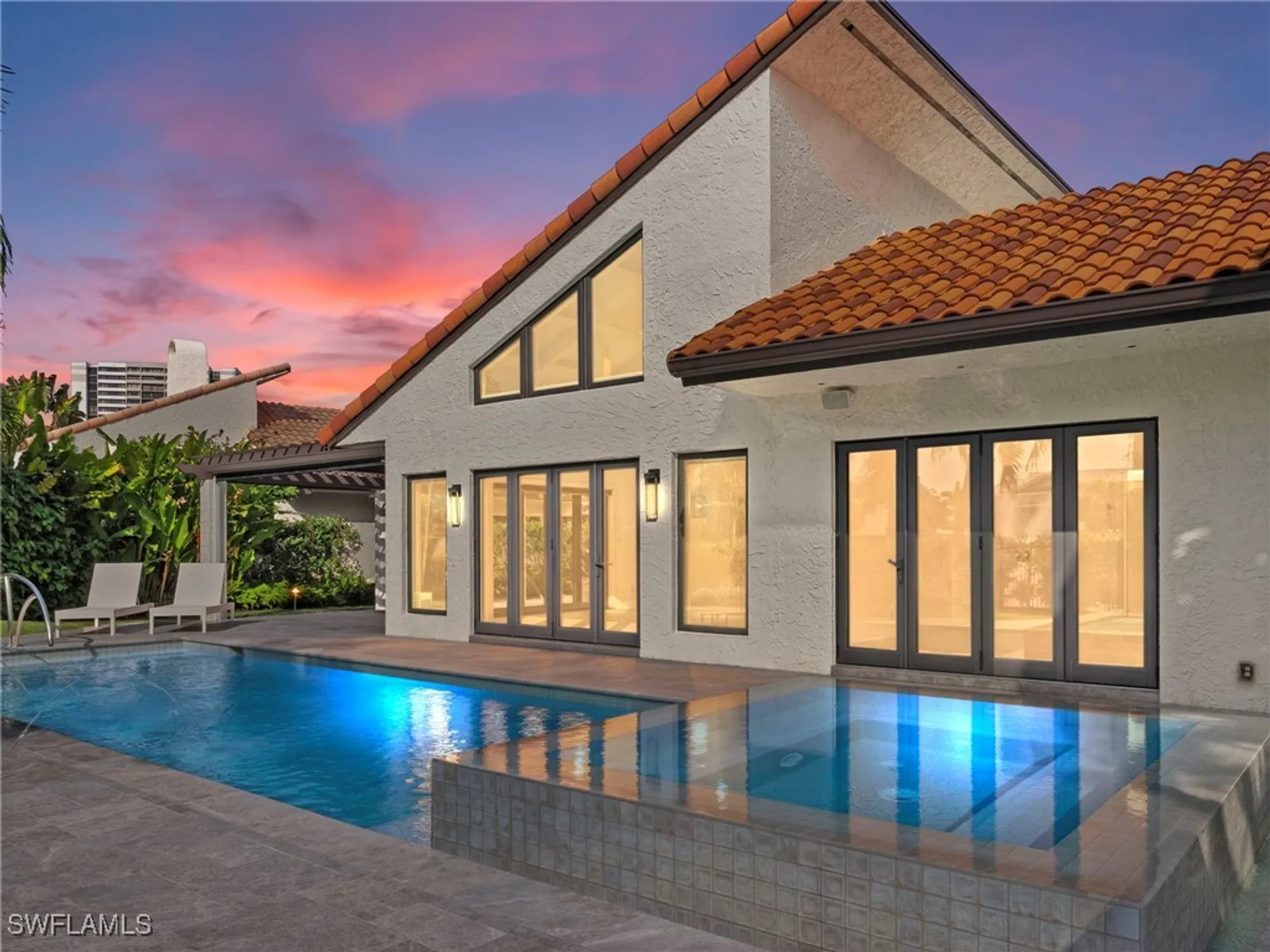 Property Slideshow image 1 of 34 | 572 tierra mar ln # 19, Naples, FL, 34108