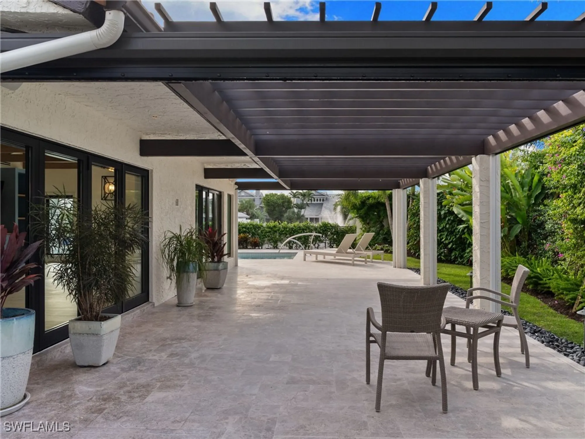 Property Slideshow image 22 of 34 | 572 tierra mar ln # 19, Naples, FL, 34108