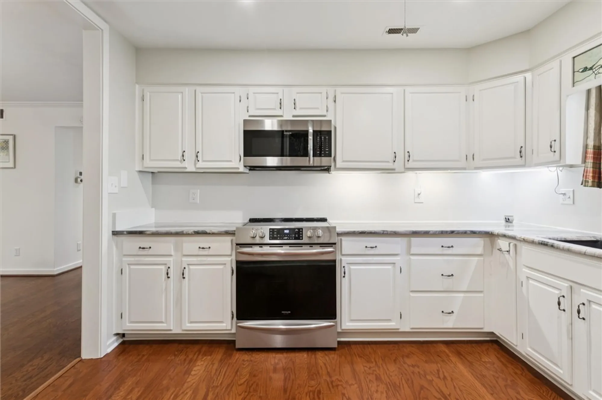 Property Slideshow image 13 of 49 | 245 archers mead, Williamsburg, VA, 23185