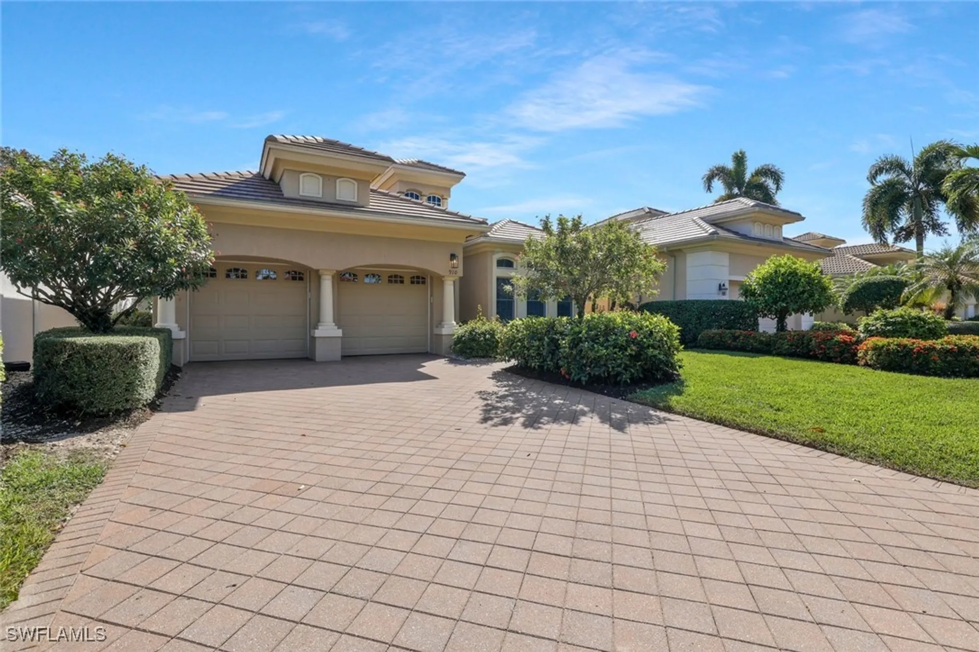 Property Slideshow image 28 of 29 | 910 villa florenza dr, Naples, FL, 34119