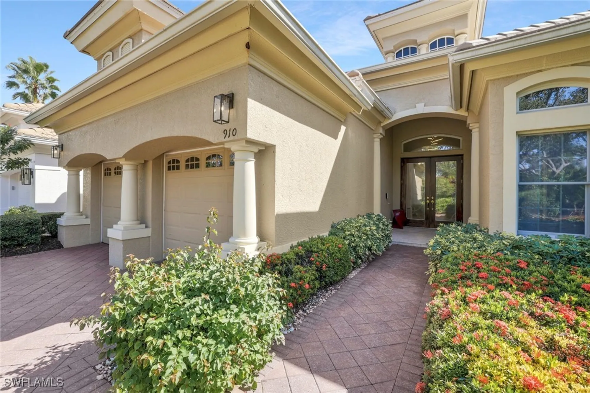 Property Slideshow image 29 of 29 | 910 villa florenza dr, Naples, FL, 34119