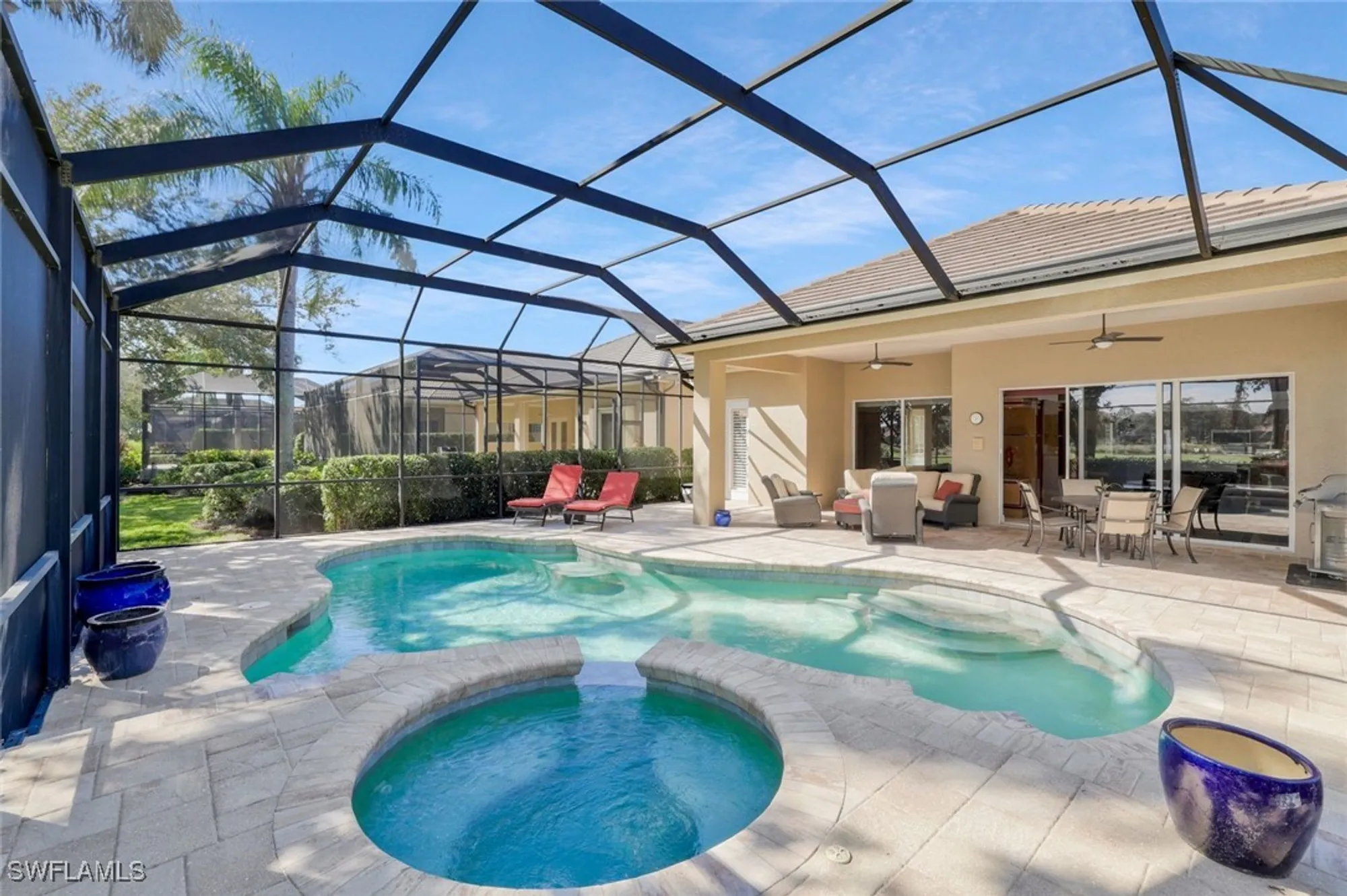 Property Slideshow image 21 of 29 | 910 villa florenza dr, Naples, FL, 34119