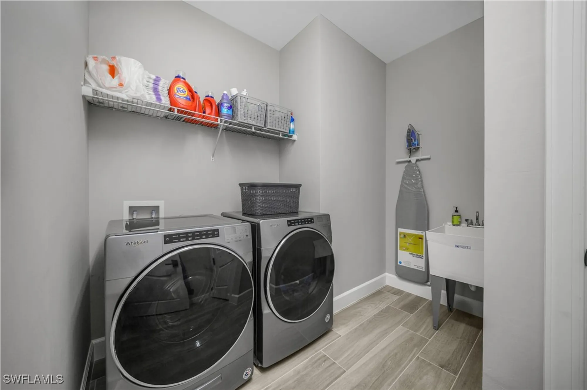 Property Slideshow image 35 of 48 | 19228 aqua shore dr, Fort Myers, FL, 33913