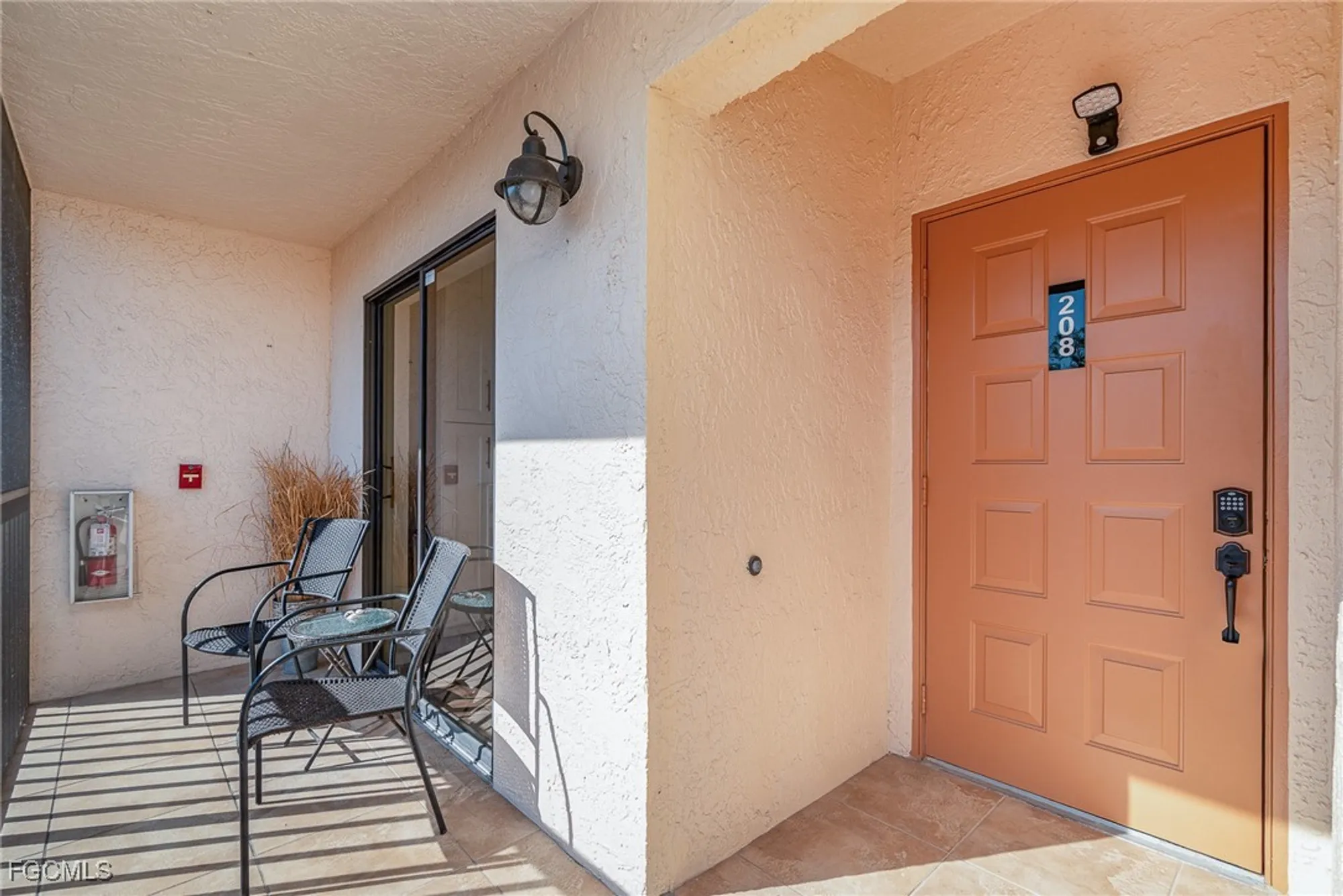 Property Slideshow image 5 of 28 | 13120 cross creek blvd 208, Fort Myers, FL, 33912