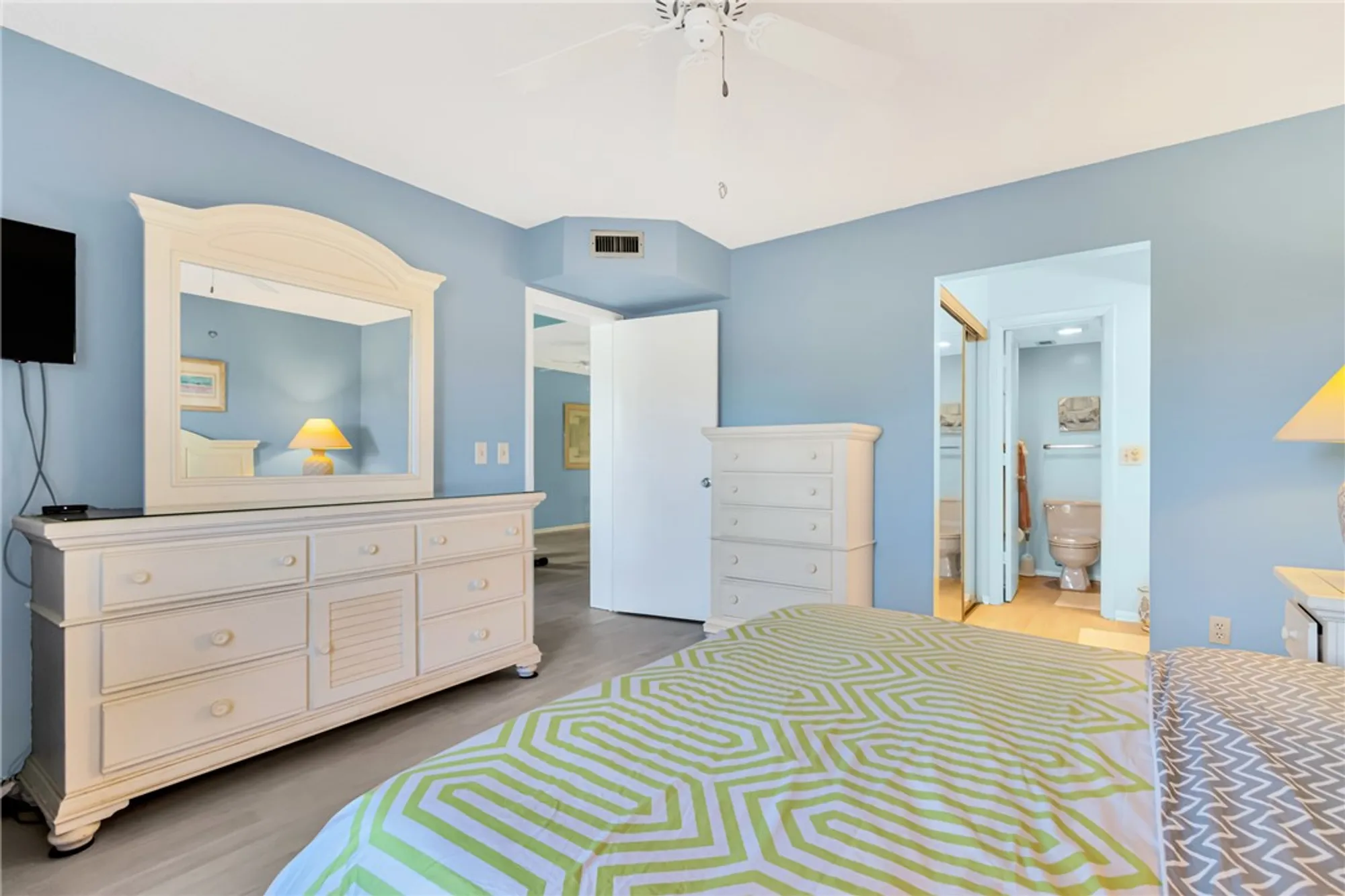 Property Slideshow image 15 of 35 | 29 plantation dr apt 202, Vero Beach, FL, 32966