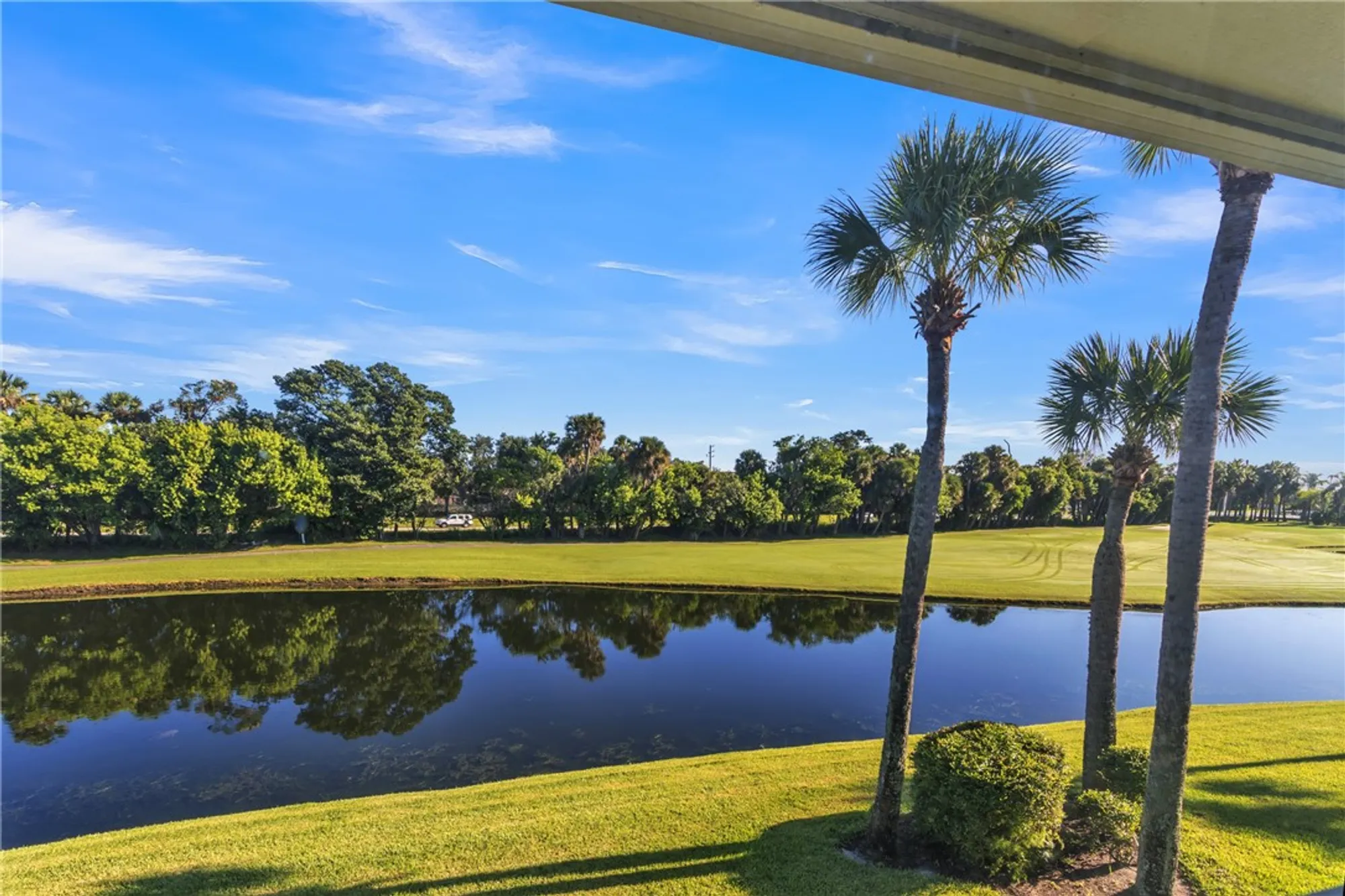 Property Slideshow image 10 of 35 | 29 plantation dr apt 202, Vero Beach, FL, 32966