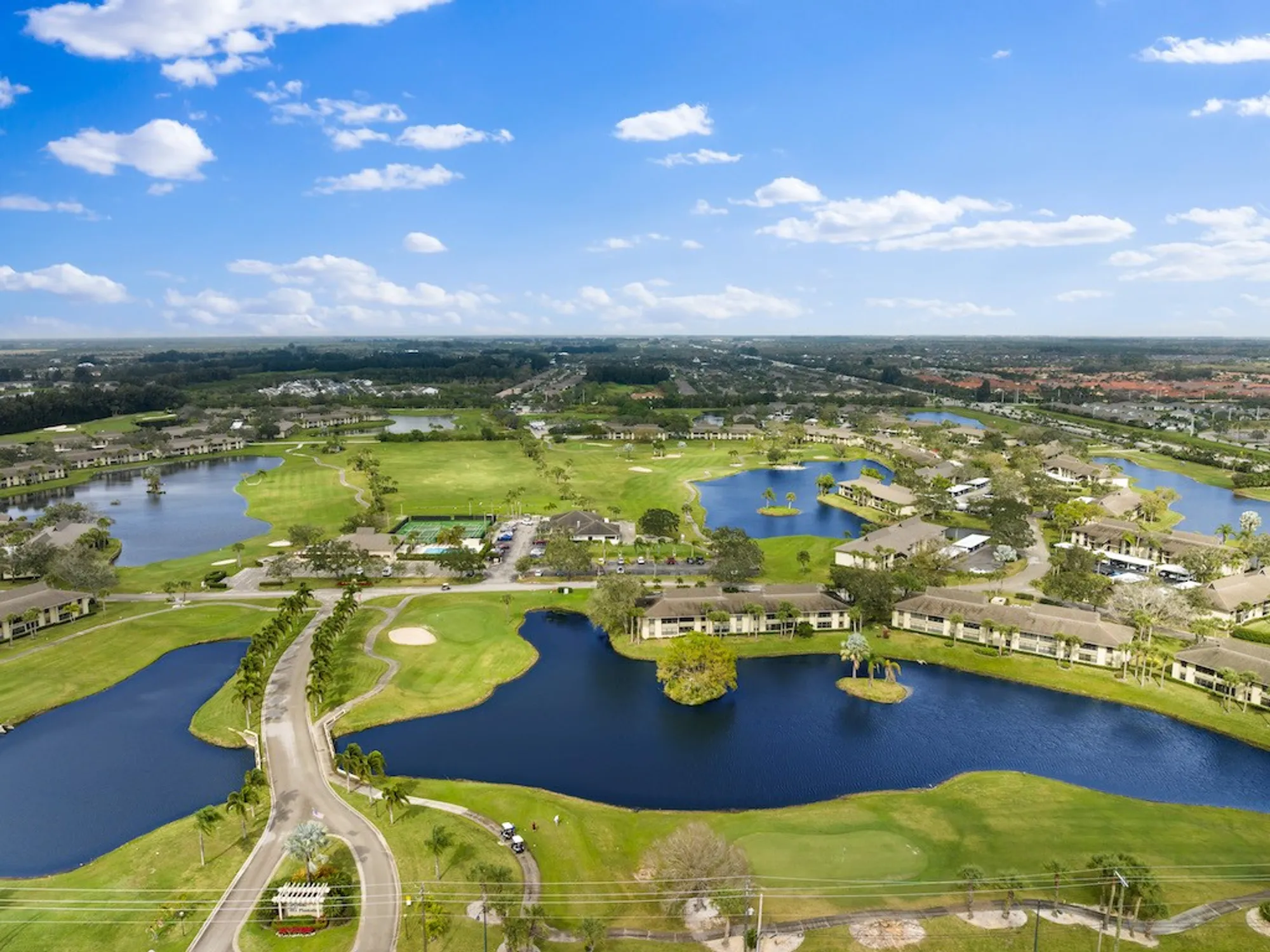 Property Slideshow image 34 of 35 | 29 plantation dr apt 202, Vero Beach, FL, 32966