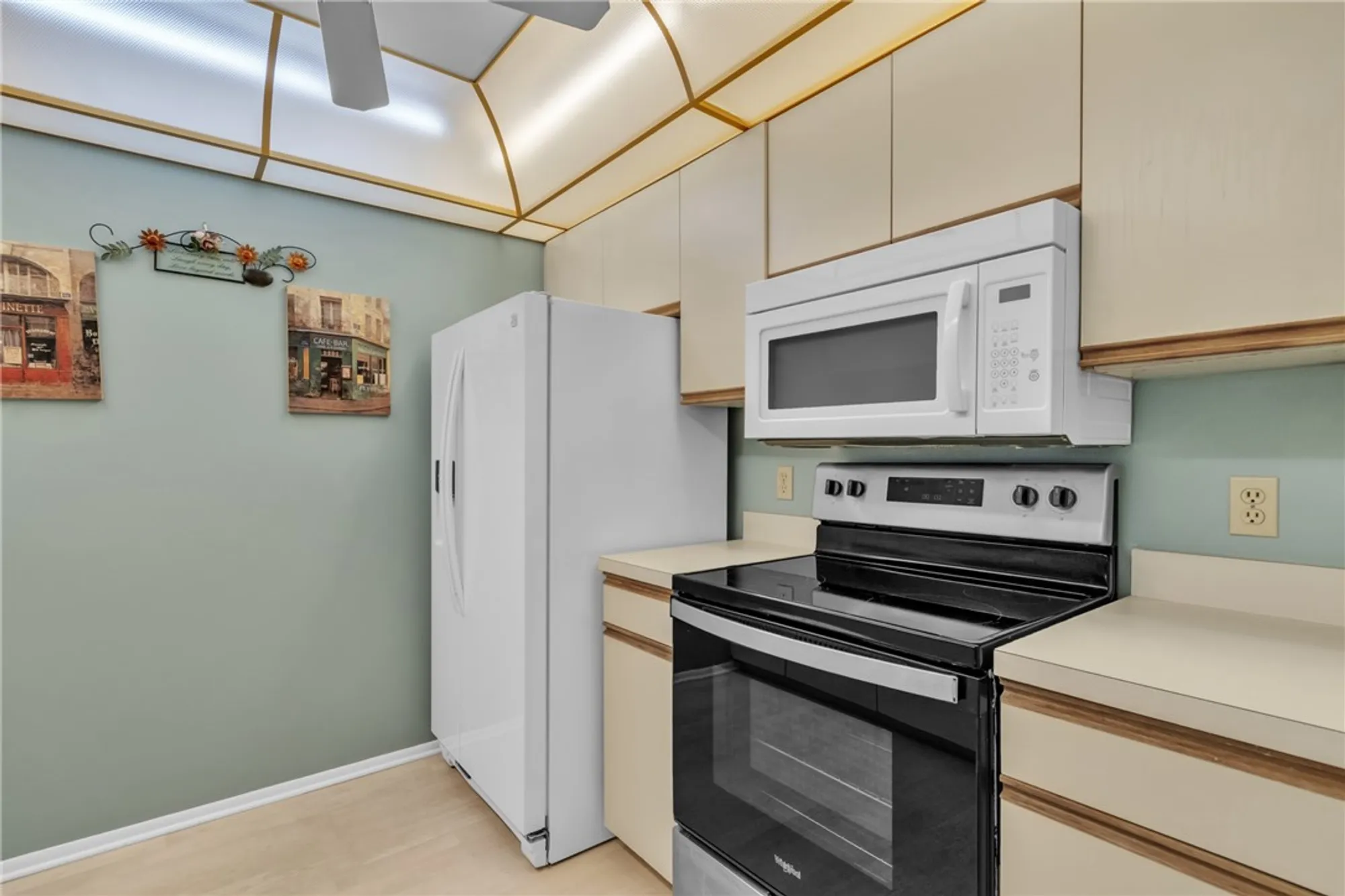 Property Slideshow image 3 of 35 | 29 plantation dr apt 202, Vero Beach, FL, 32966