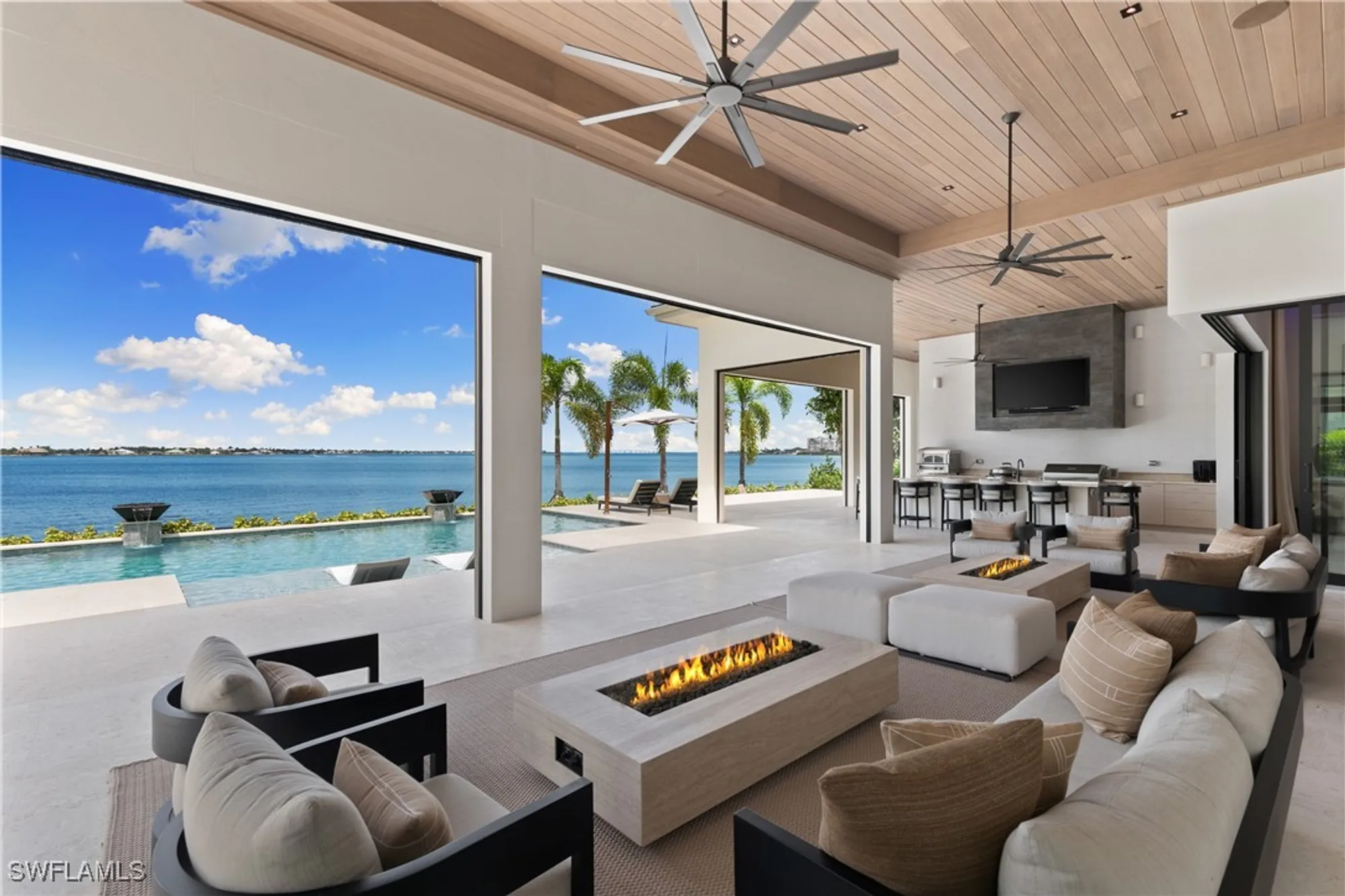 Property Slideshow image 2 of 50 | 11380 longwater chase ct, Fort Myers, FL, 33908