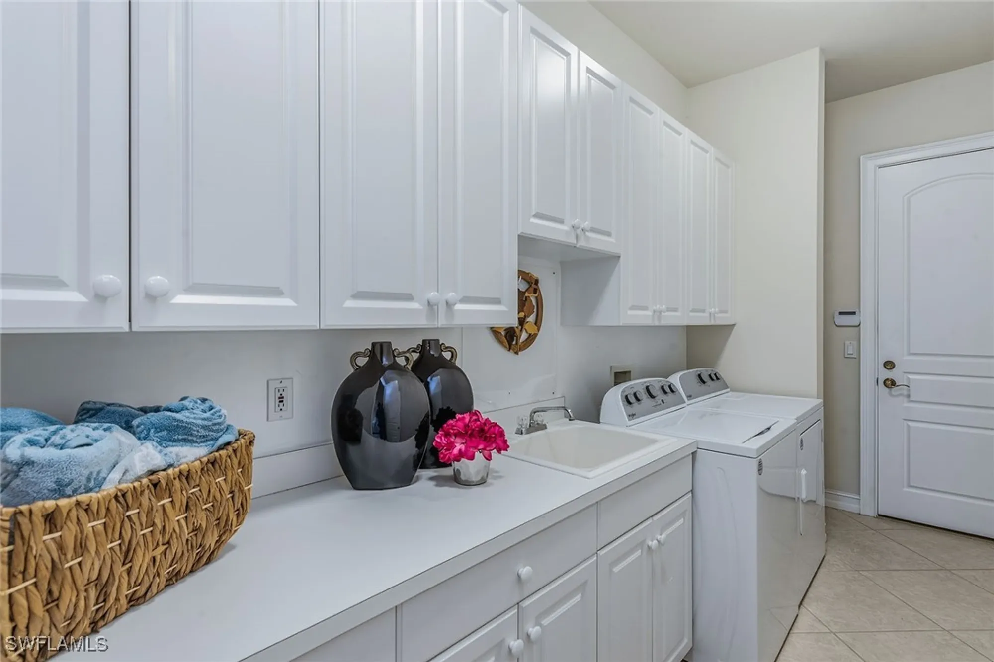 Property Slideshow image 26 of 50 | 7754 mulberry ln, Naples, FL, 34114