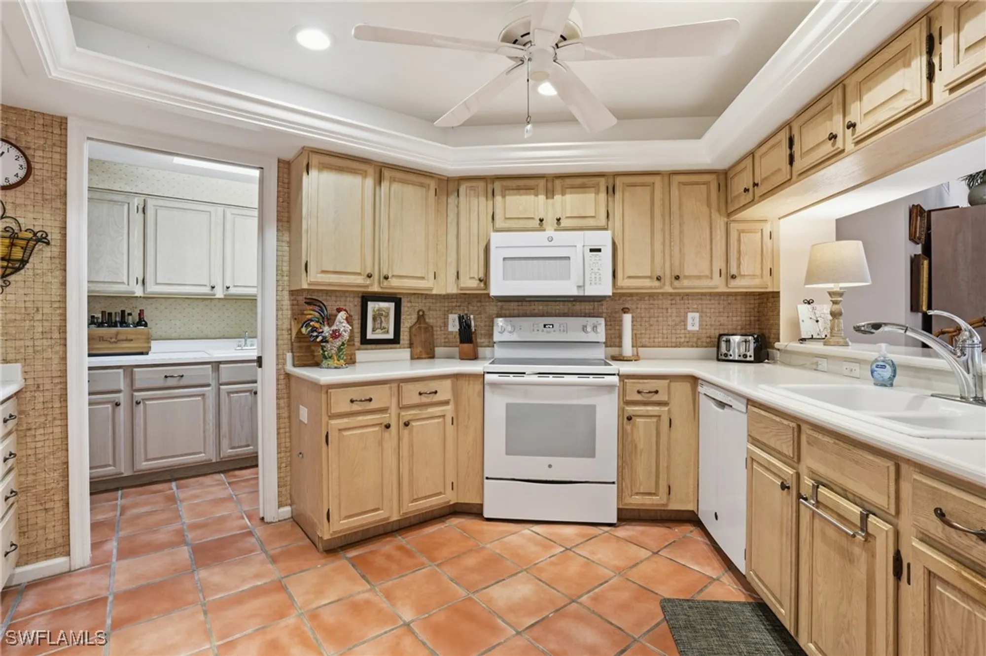Property Slideshow image 15 of 32 | 8471 abbington cir 1112, Naples, FL, 34108