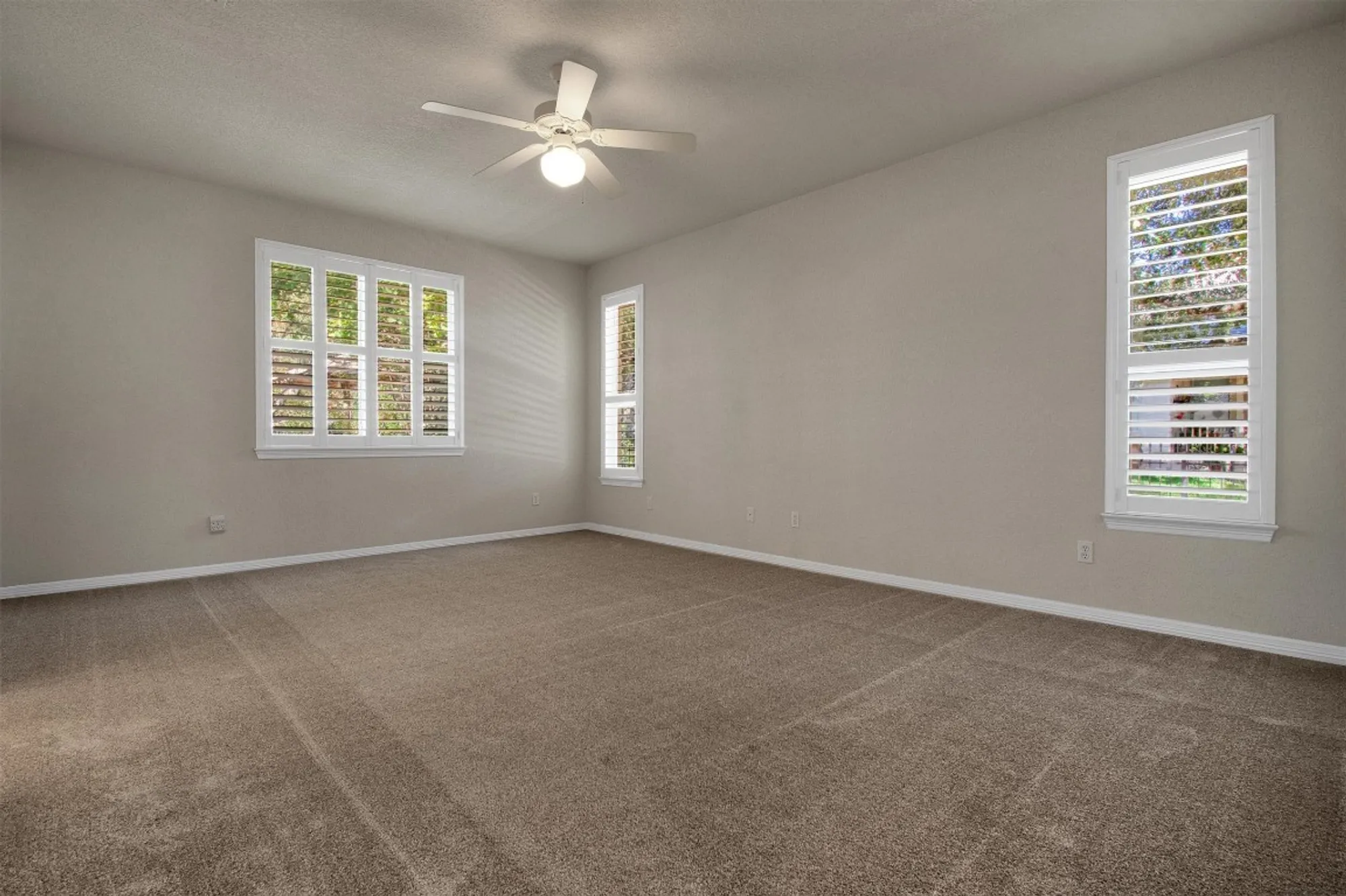 Property Slideshow image 16 of 34 | 102 lavaca ln, Georgetown, TX, 78628