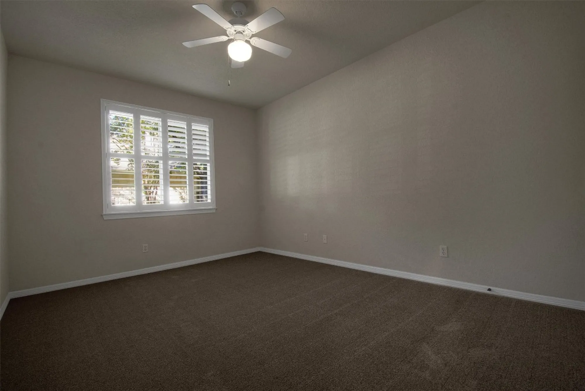 Property Slideshow image 23 of 34 | 102 lavaca ln, Georgetown, TX, 78628