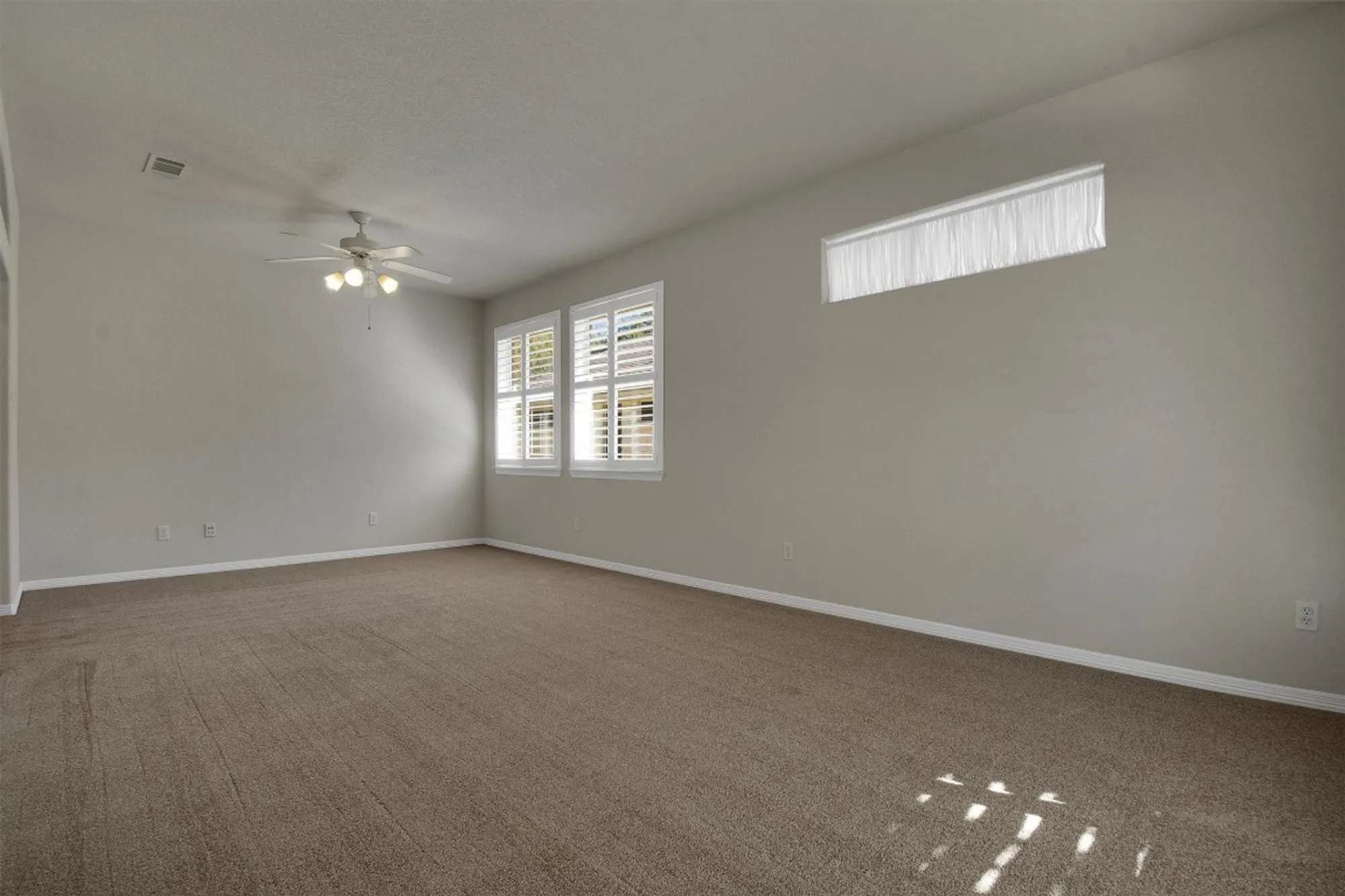 Property Slideshow image 6 of 34 | 102 lavaca ln, Georgetown, TX, 78628