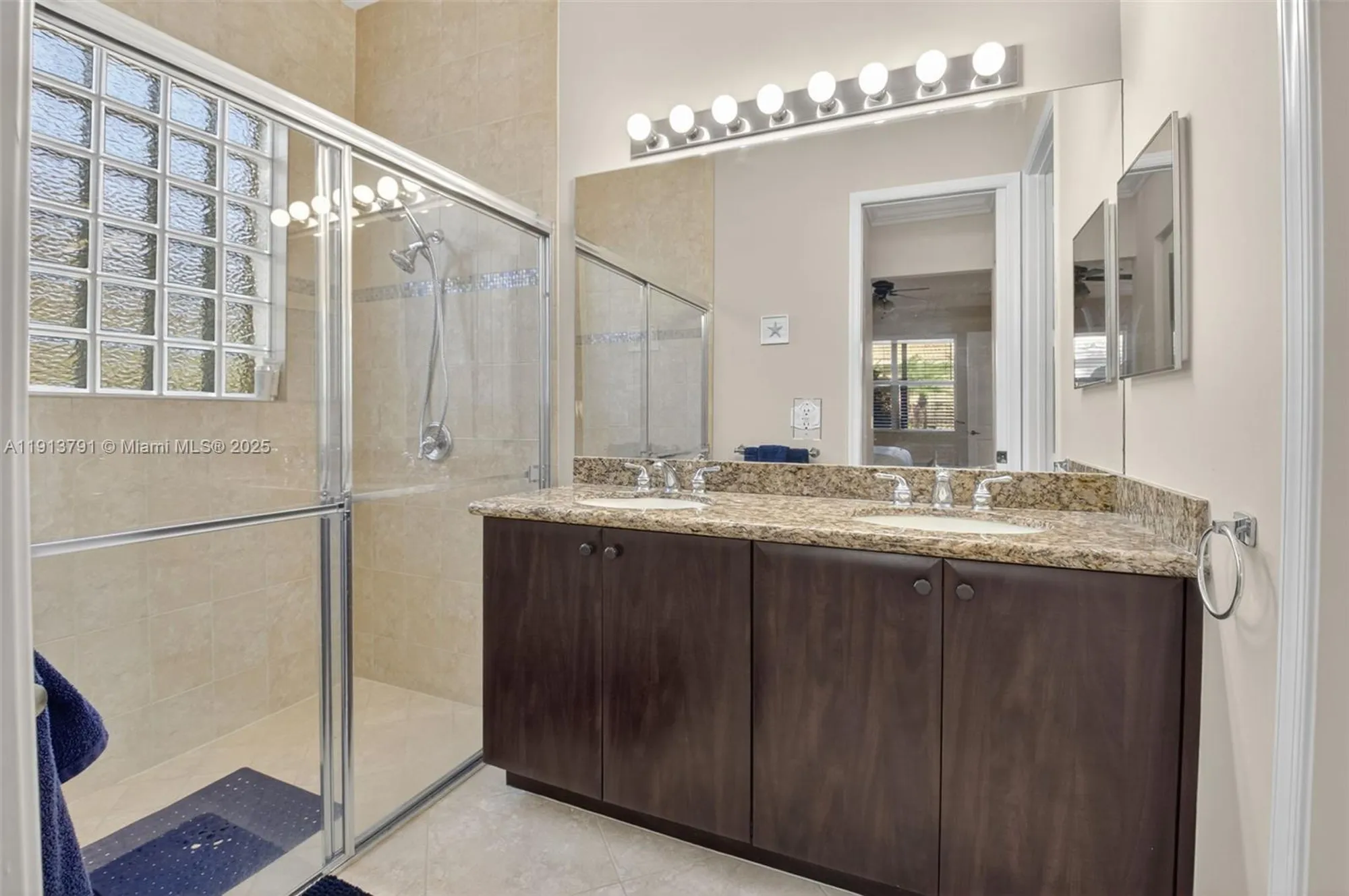 Property Slideshow image 12 of 72 | 6833 watertown dr, Boynton Beach, FL, 33437