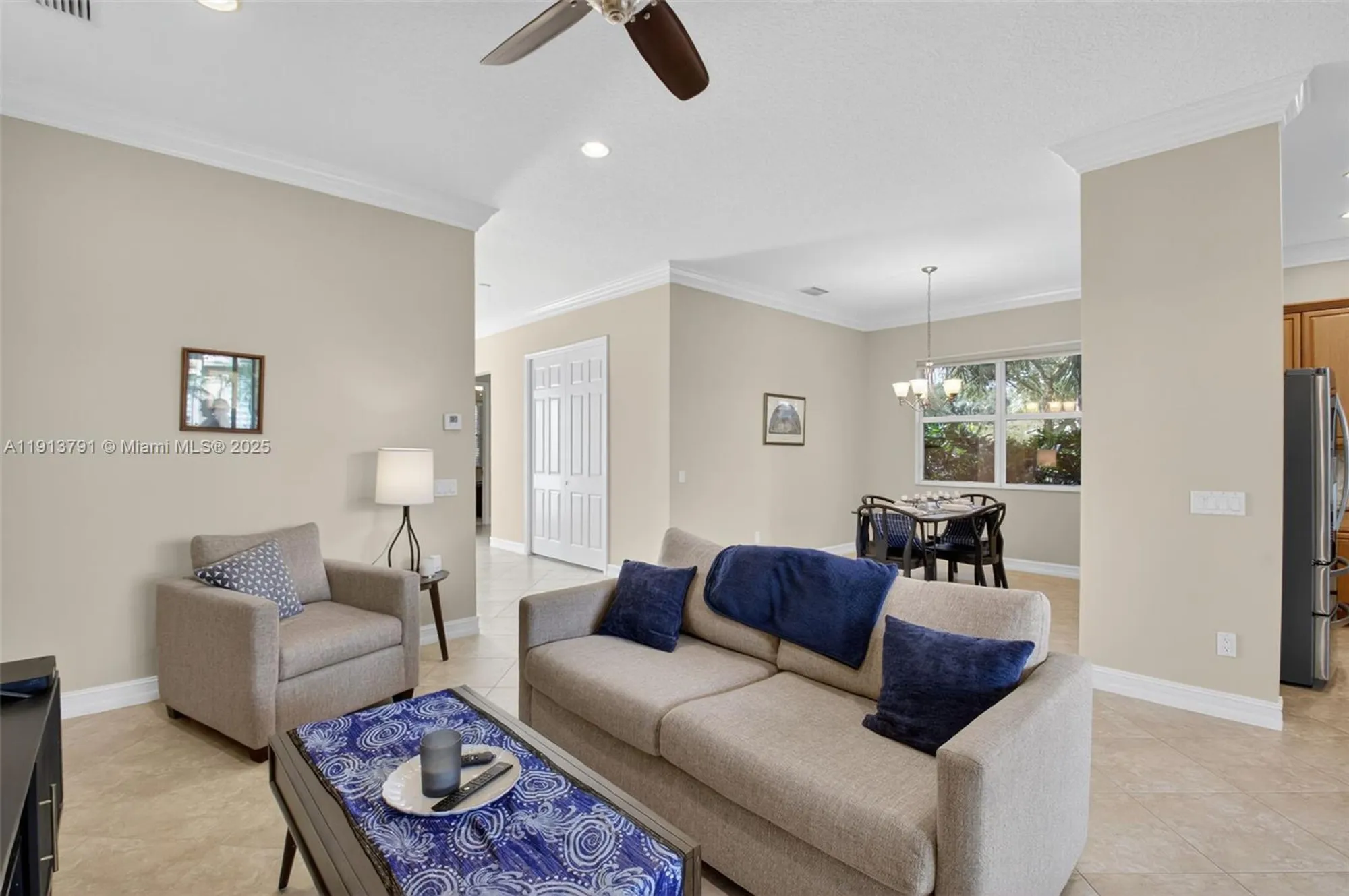 Property Slideshow image 22 of 72 | 6833 watertown dr, Boynton Beach, FL, 33437