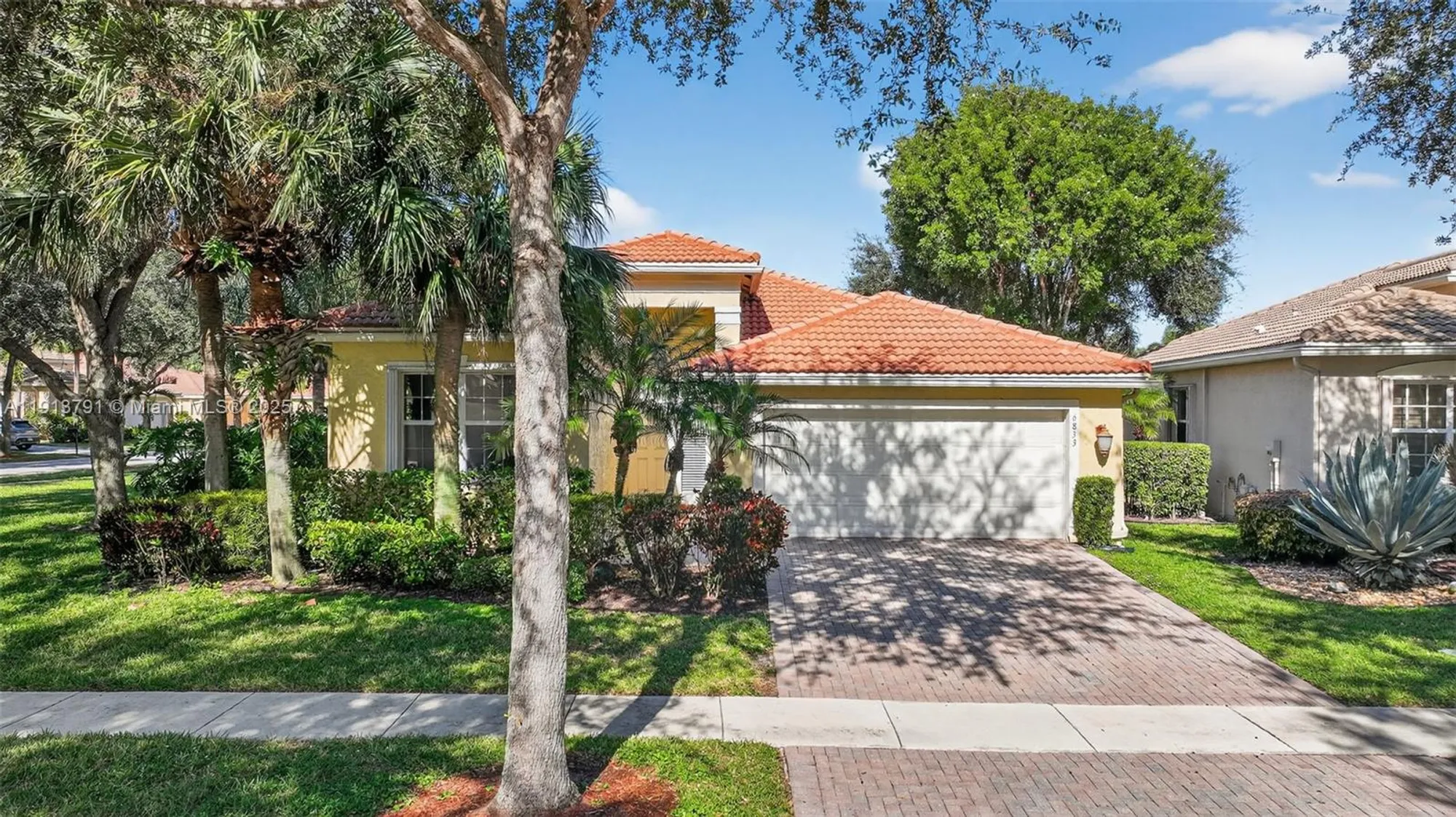 Property Slideshow image 41 of 72 | 6833 watertown dr, Boynton Beach, FL, 33437