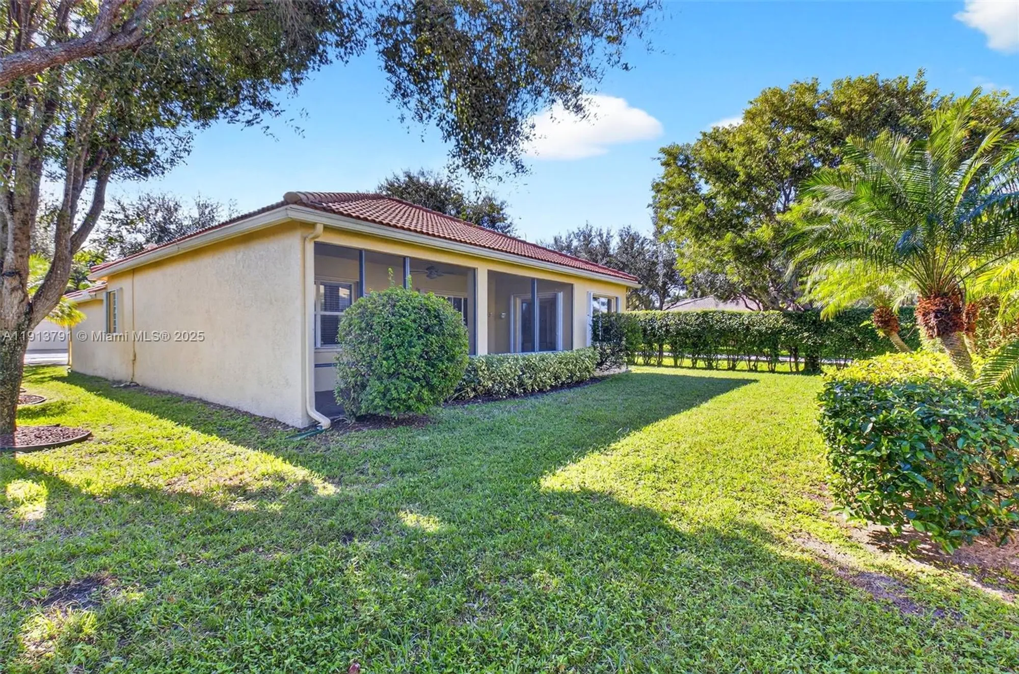Property Slideshow image 42 of 72 | 6833 watertown dr, Boynton Beach, FL, 33437