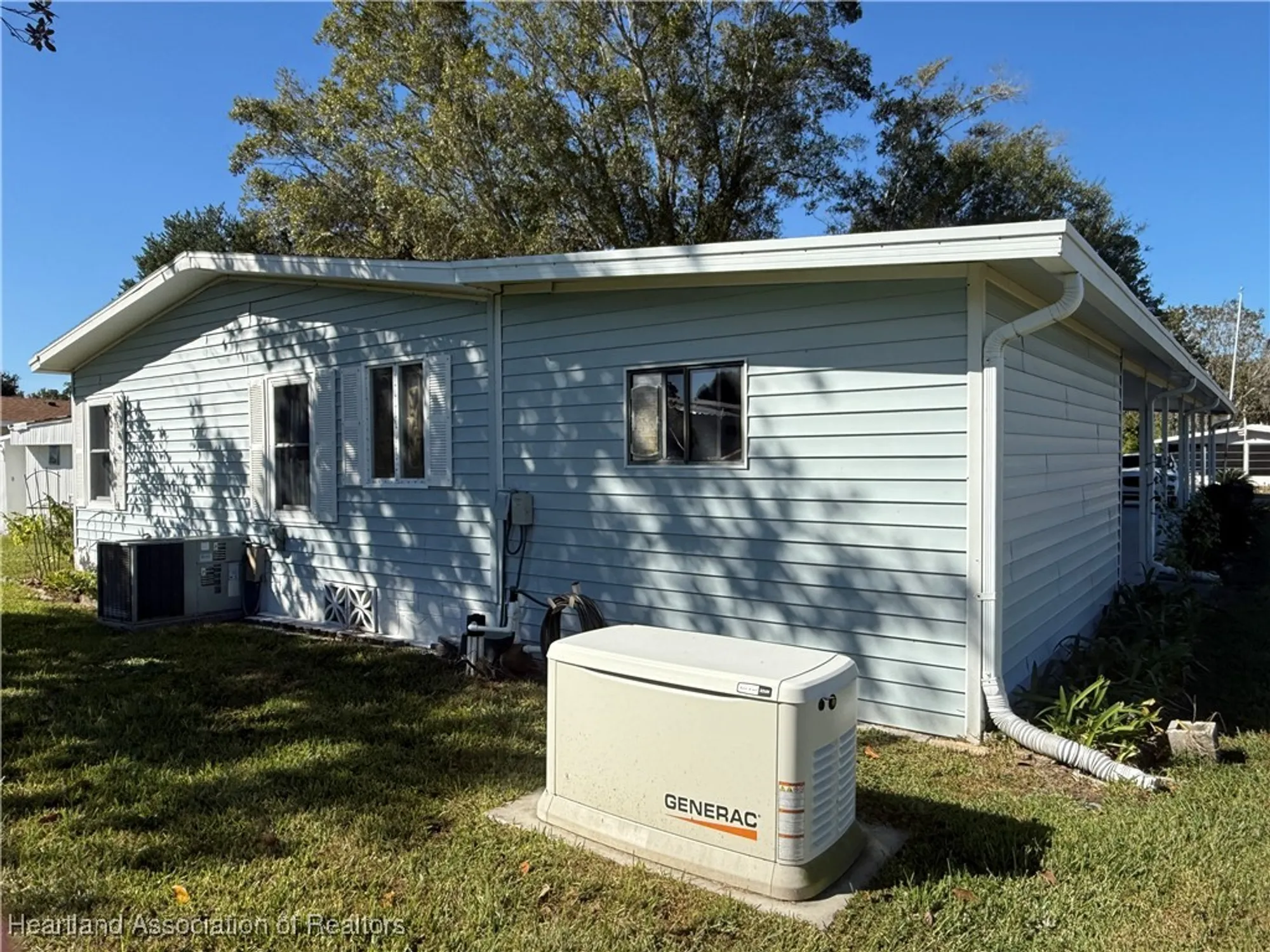 Property Slideshow image 19 of 26 | 27 venetian pkwy, Lake Placid, FL, 33852