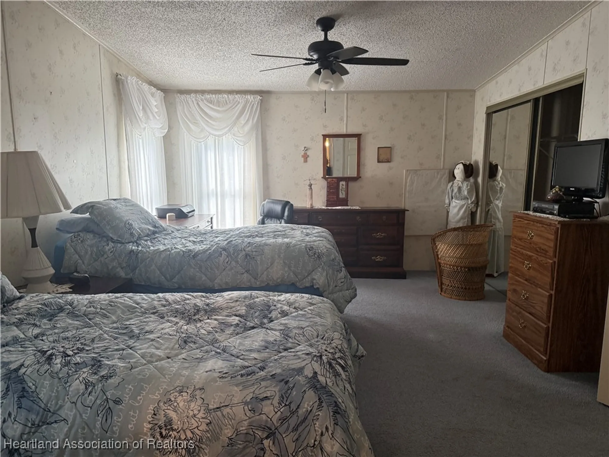 Property Slideshow image 12 of 26 | 27 venetian pkwy, Lake Placid, FL, 33852