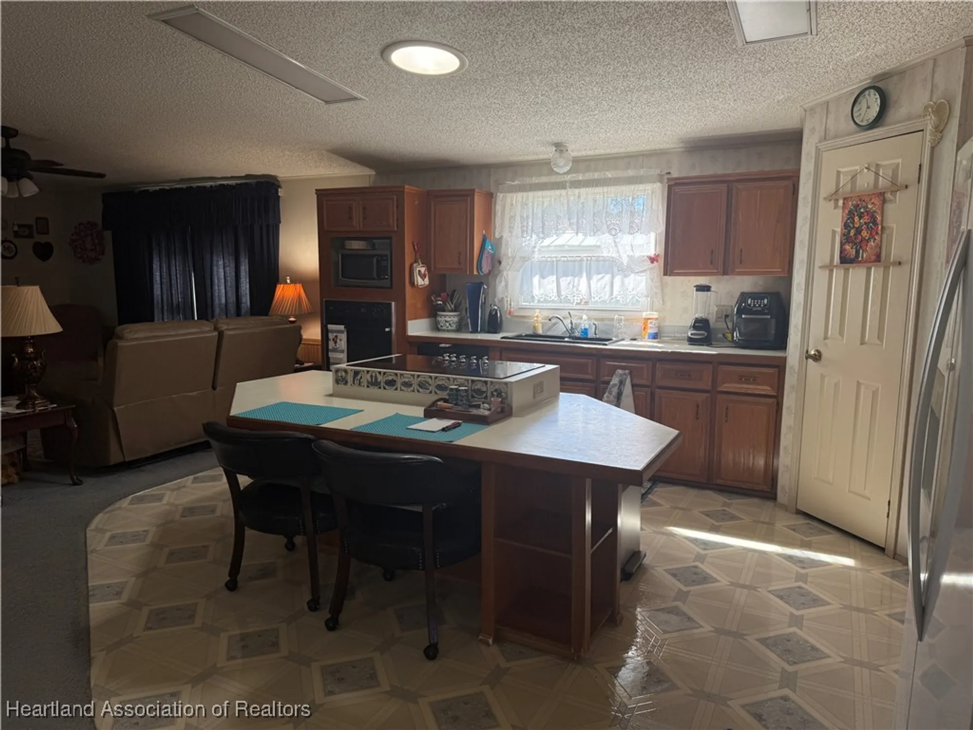 Property Slideshow image 2 of 26 | 27 venetian pkwy, Lake Placid, FL, 33852