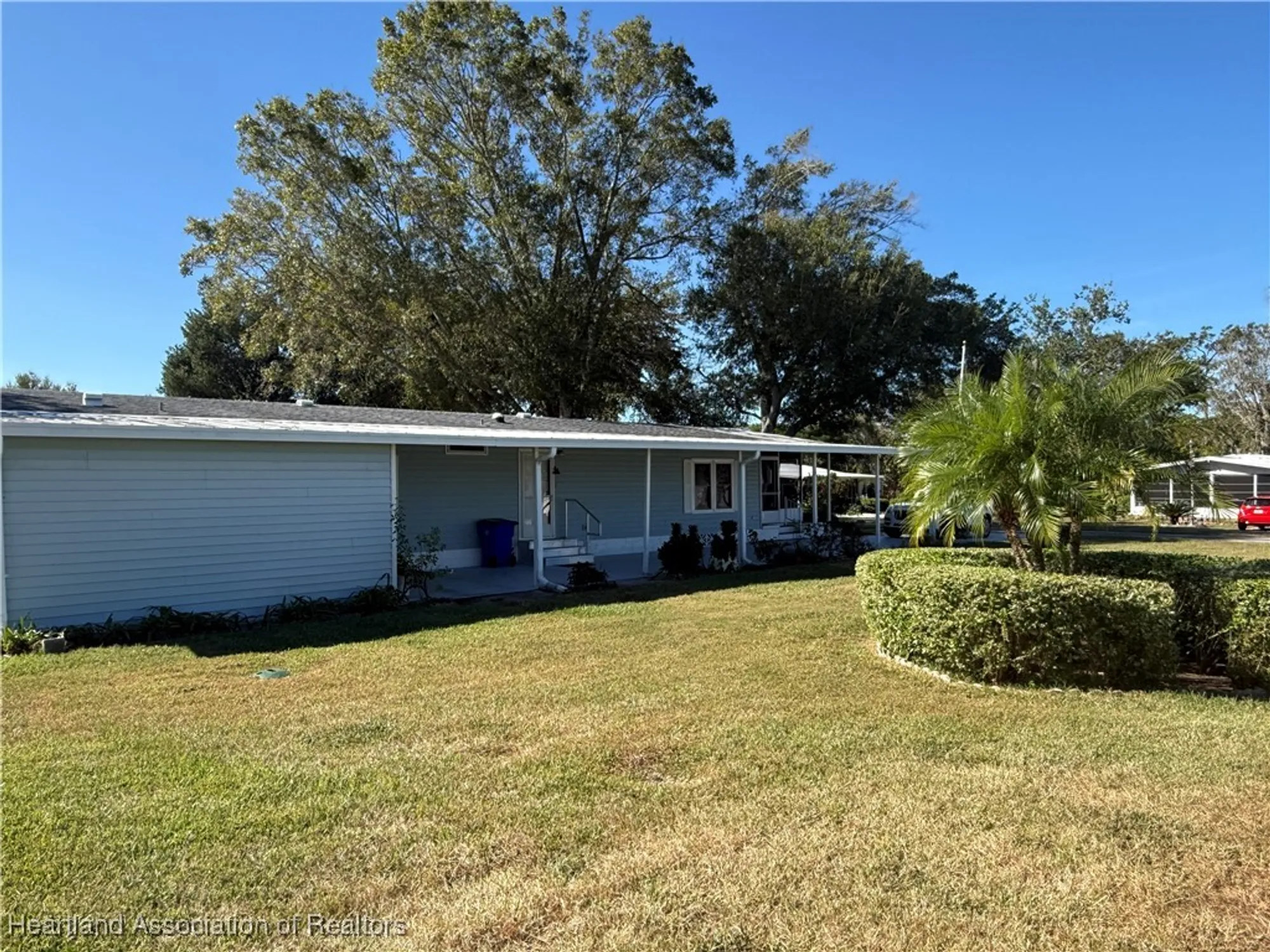 Property Slideshow image 20 of 26 | 27 venetian pkwy, Lake Placid, FL, 33852