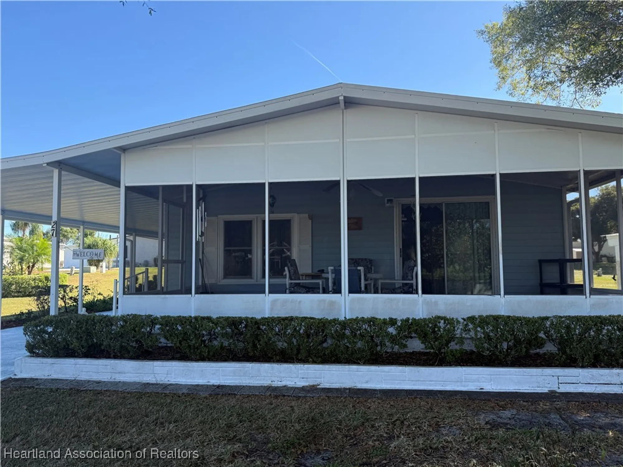 Property Slideshow image 22 of 26 | 27 venetian pkwy, Lake Placid, FL, 33852