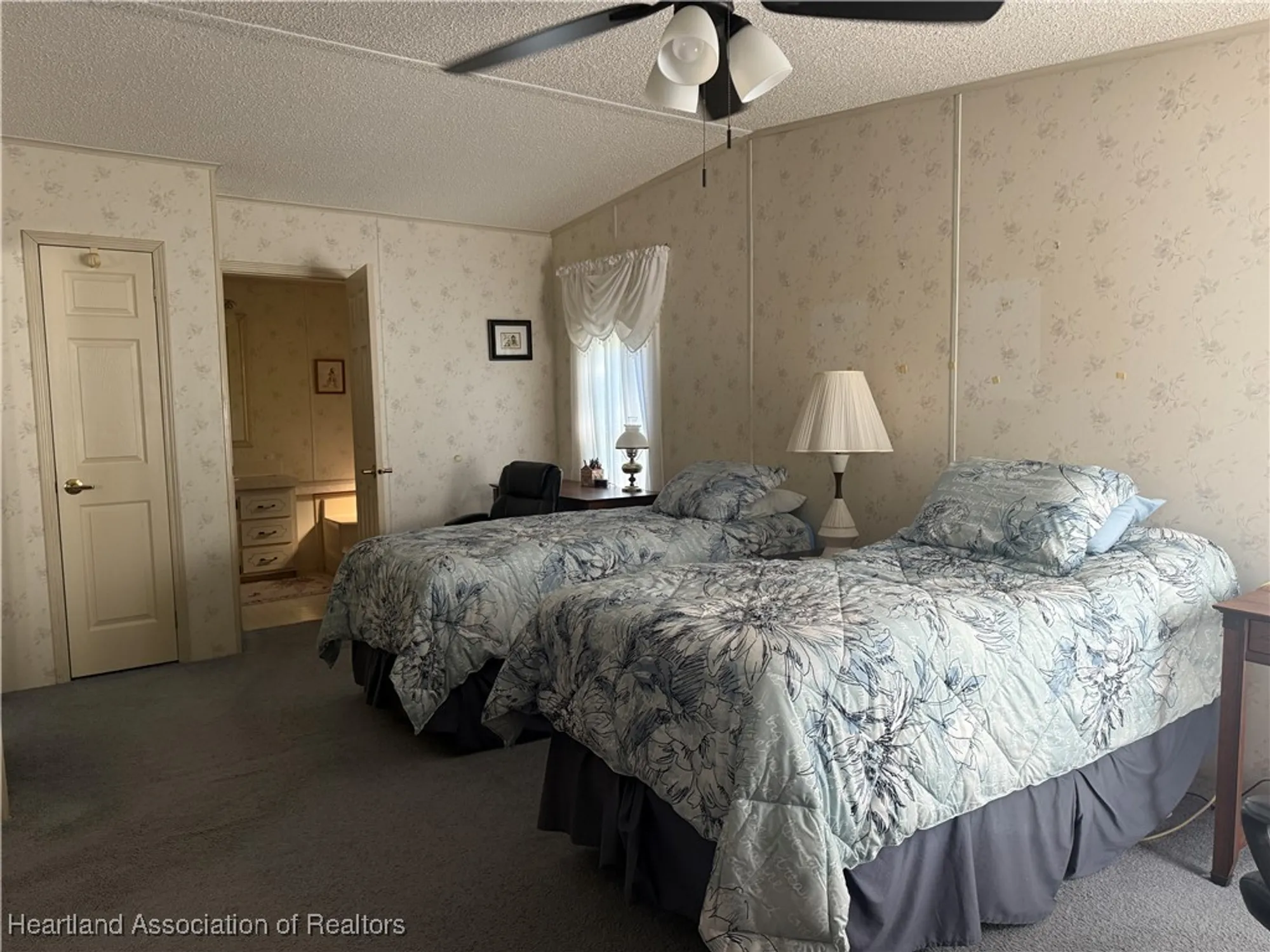 Property Slideshow image 9 of 26 | 27 venetian pkwy, Lake Placid, FL, 33852