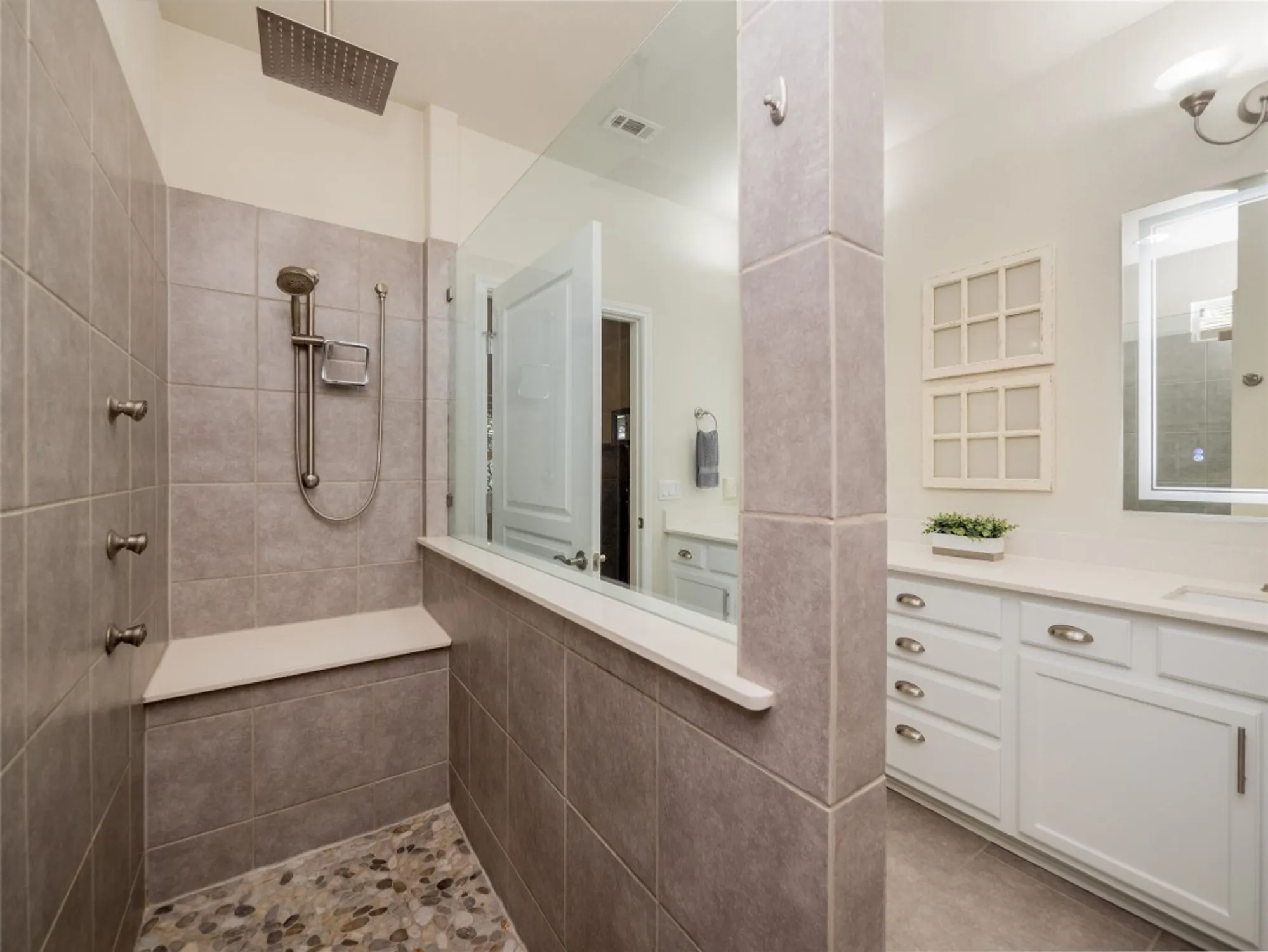 Property Slideshow image 21 of 39 | 100 san jacinto creek cv, Georgetown, TX, 78633