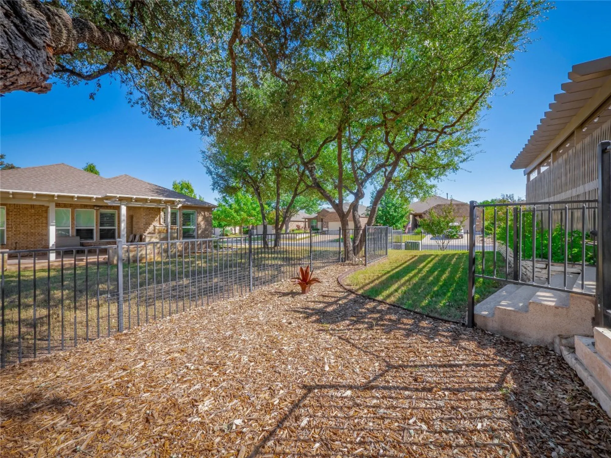 Property Slideshow image 32 of 39 | 100 san jacinto creek cv, Georgetown, TX, 78633