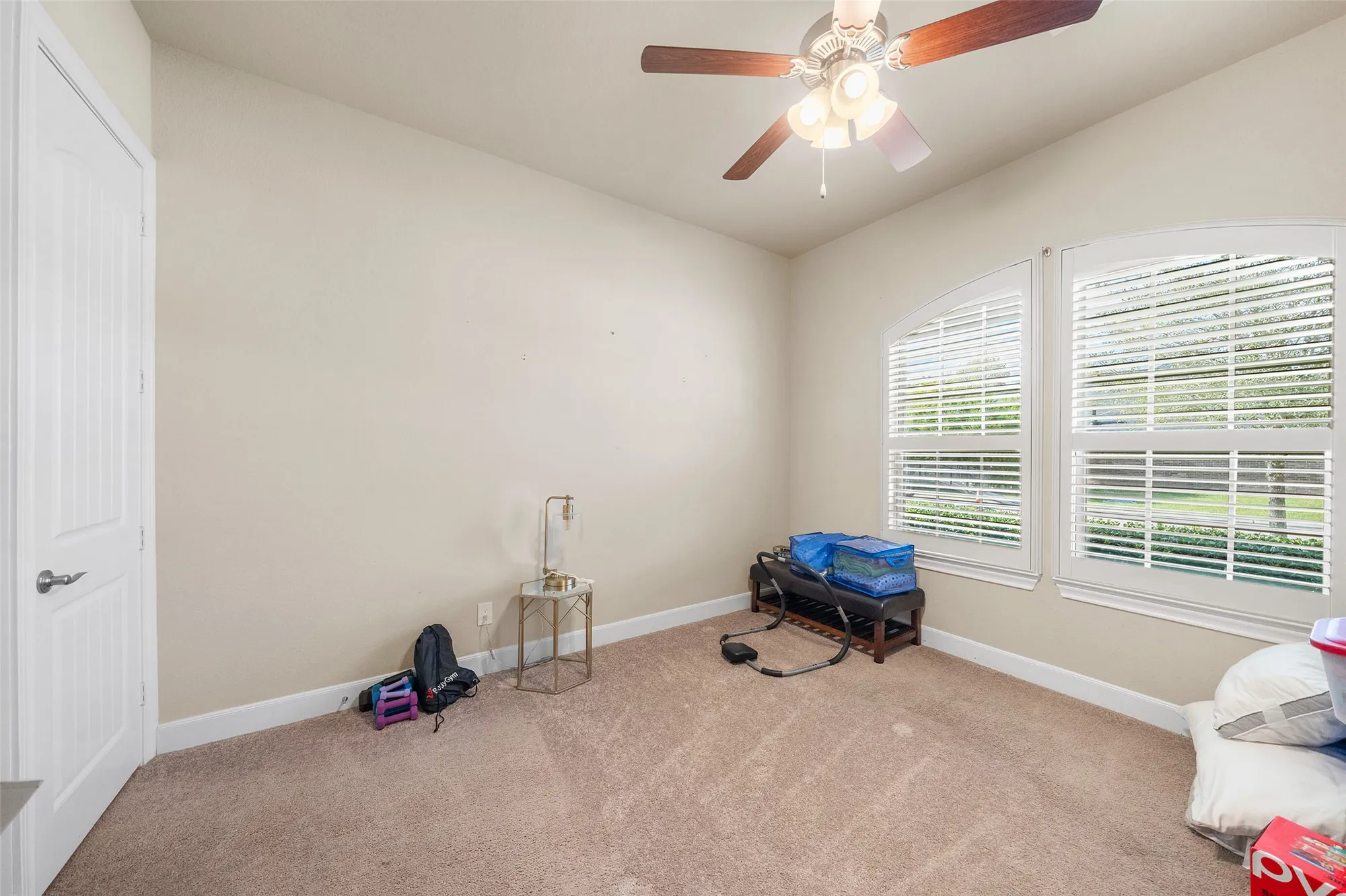 Property Slideshow image 15 of 37 | 5634 fountain villas way, Conroe, TX, 77304