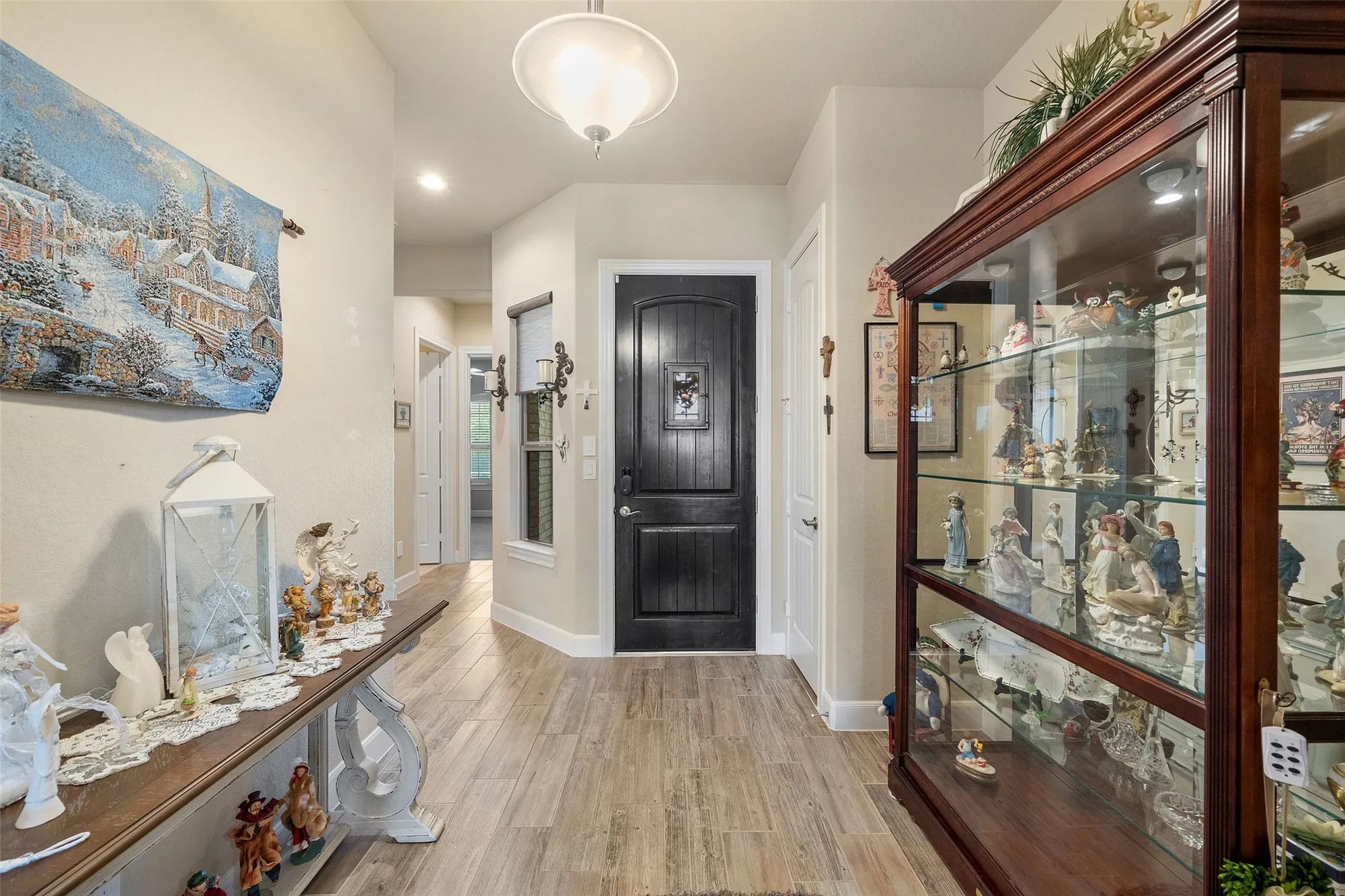 Property Slideshow image 12 of 37 | 5634 fountain villas way, Conroe, TX, 77304