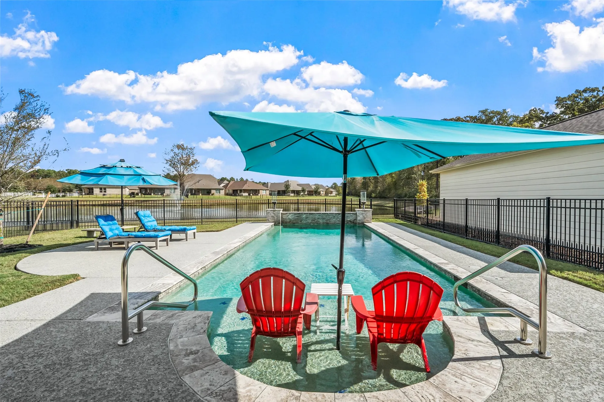 Property Slideshow image 24 of 37 | 5634 fountain villas way, Conroe, TX, 77304